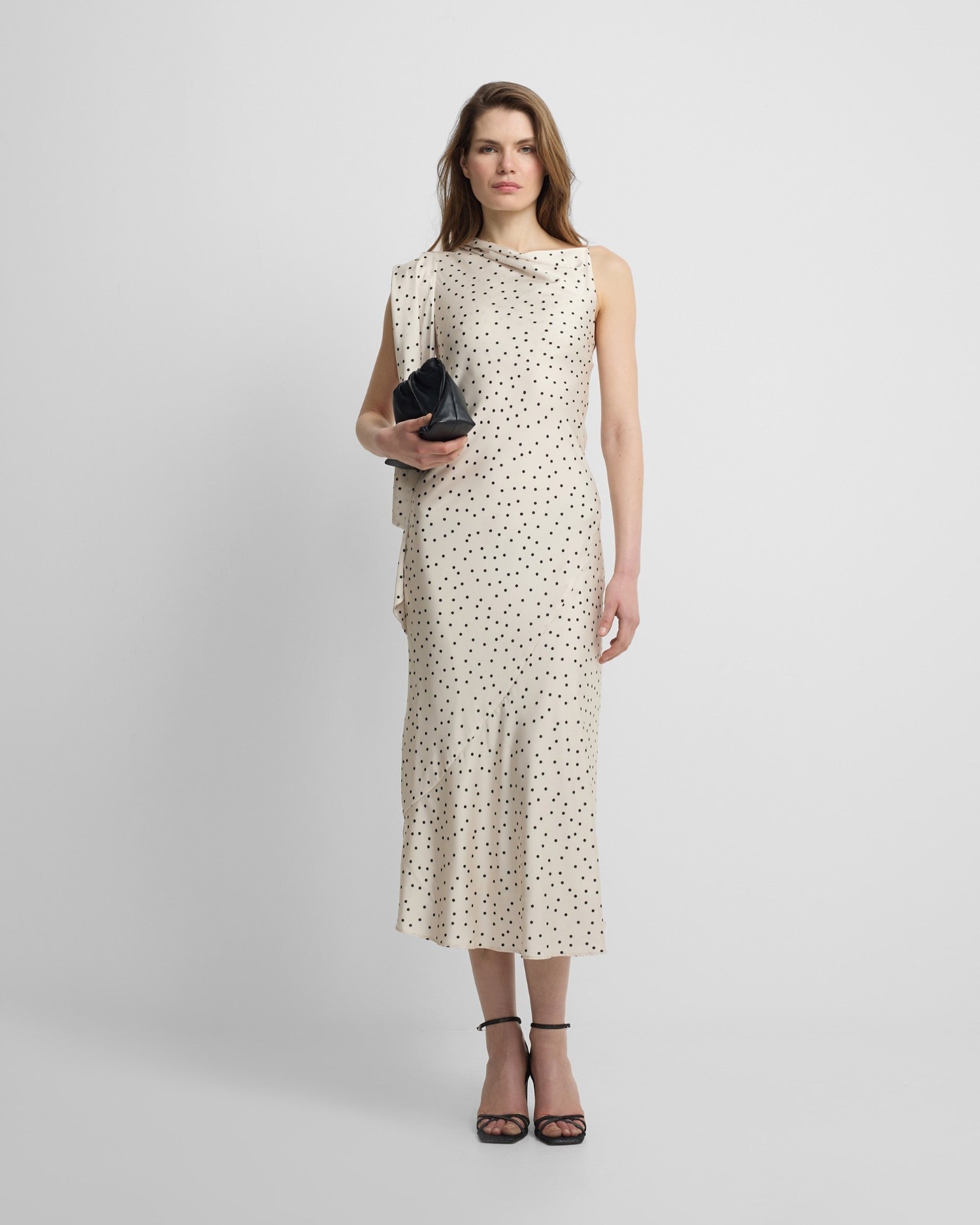 Silbon - Vestido lencero lunares blanco y negro.