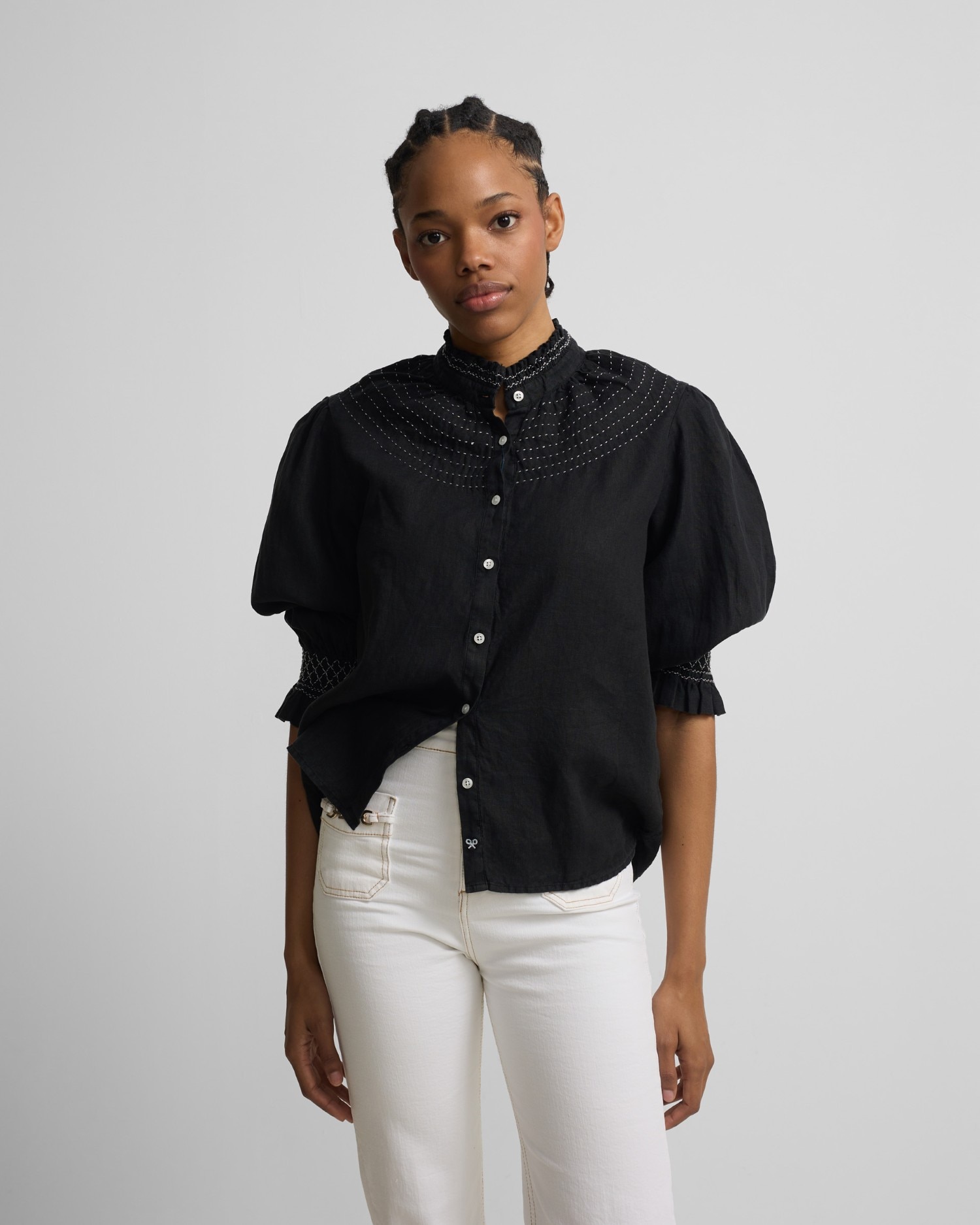 Silbon - Camisa fruncida manga larga lino negra.