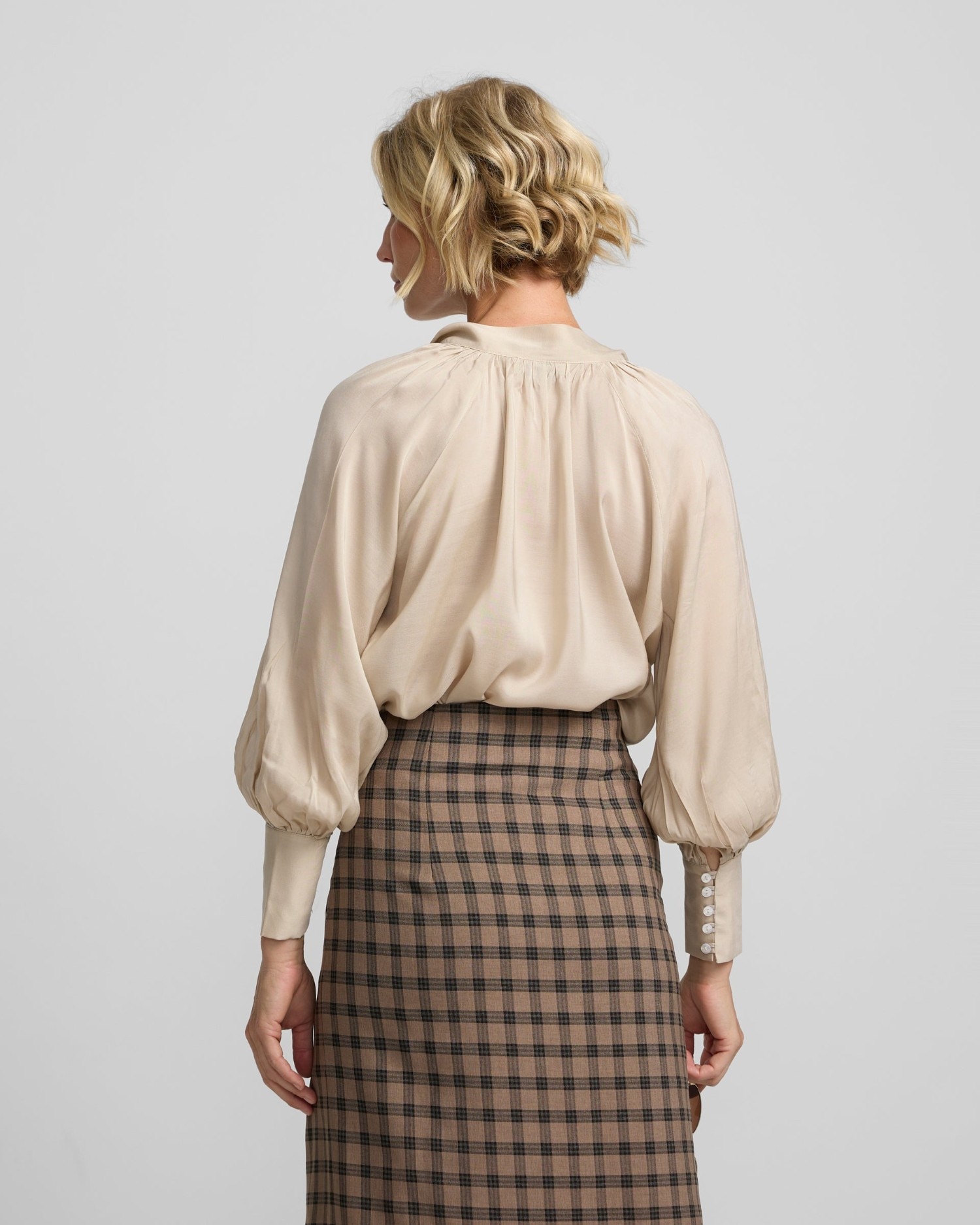 Blusa romántica lazada - Silbon - Beige Beige-2