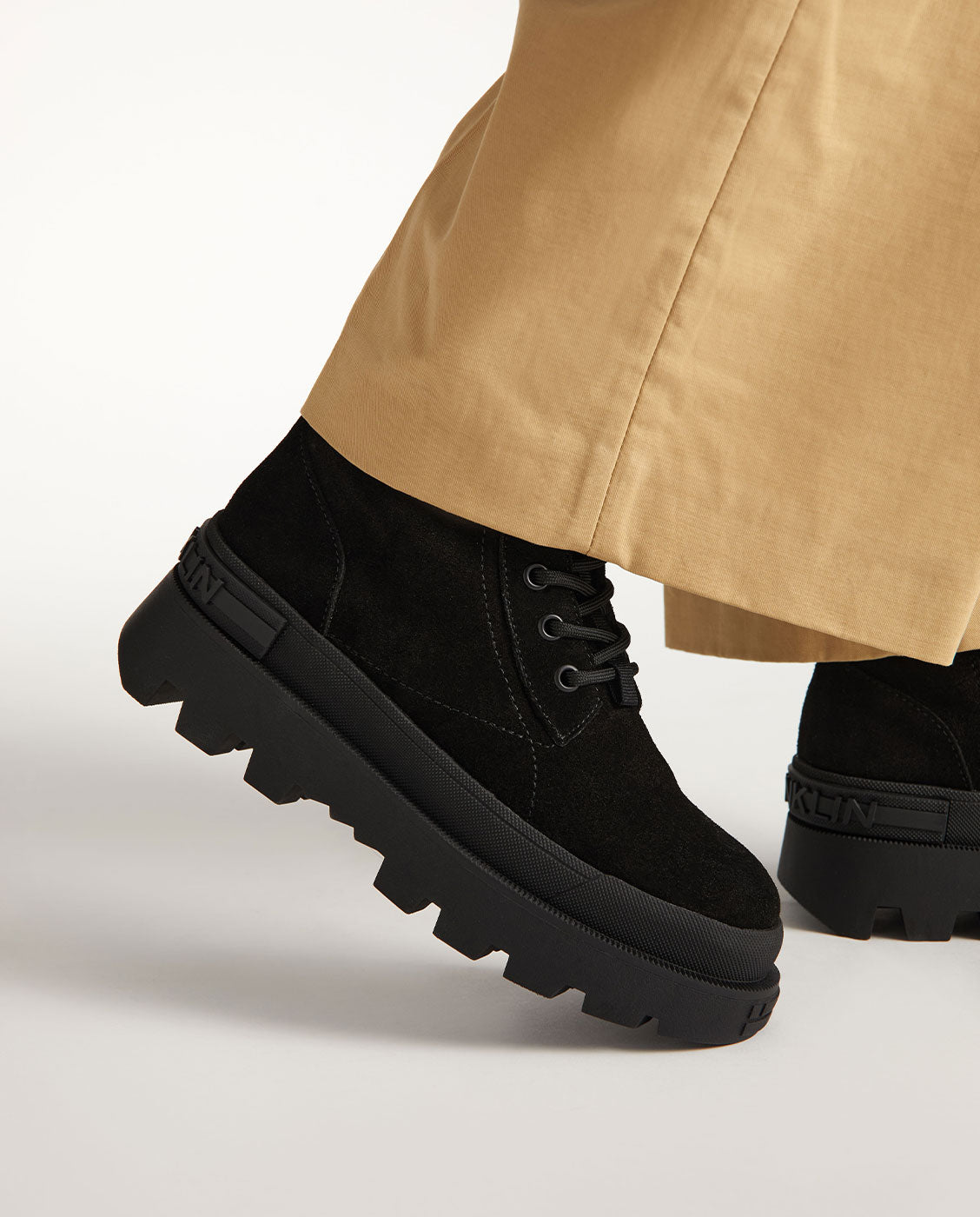 Botas de mujer corte medio All track strap - D.Franklin - Negro Negro-2