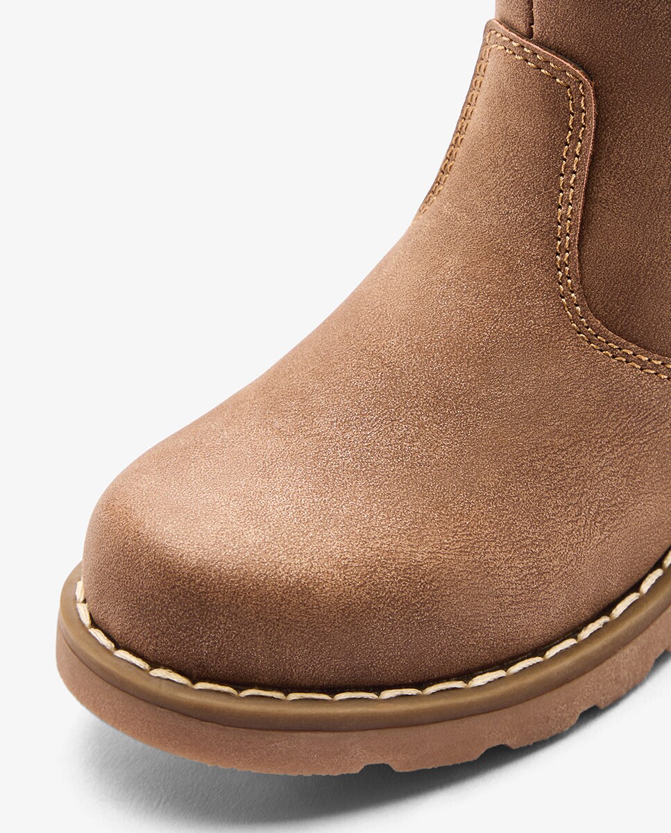 Botas de niña corte medio con estampado de estrella · Conguitos