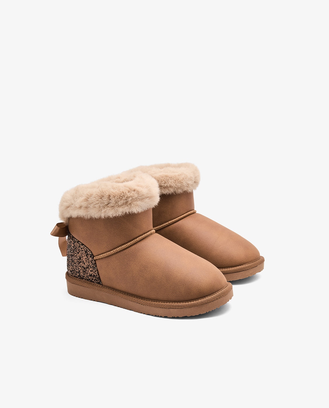 Imagen 2 de Botas de niña estilo australiana de corte bajo con lazo y forro de pelo b&w - Conguitos - Marrón claro Marrón claro