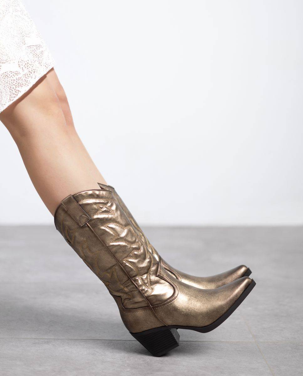 Bota de mujer cowboy metalizada - Xti - Oro Oro-2