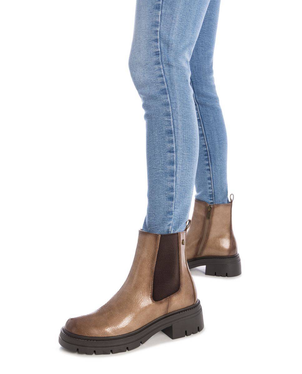 Botín de mujer de charol estilo chelsea - Xti - Beige Beige-2