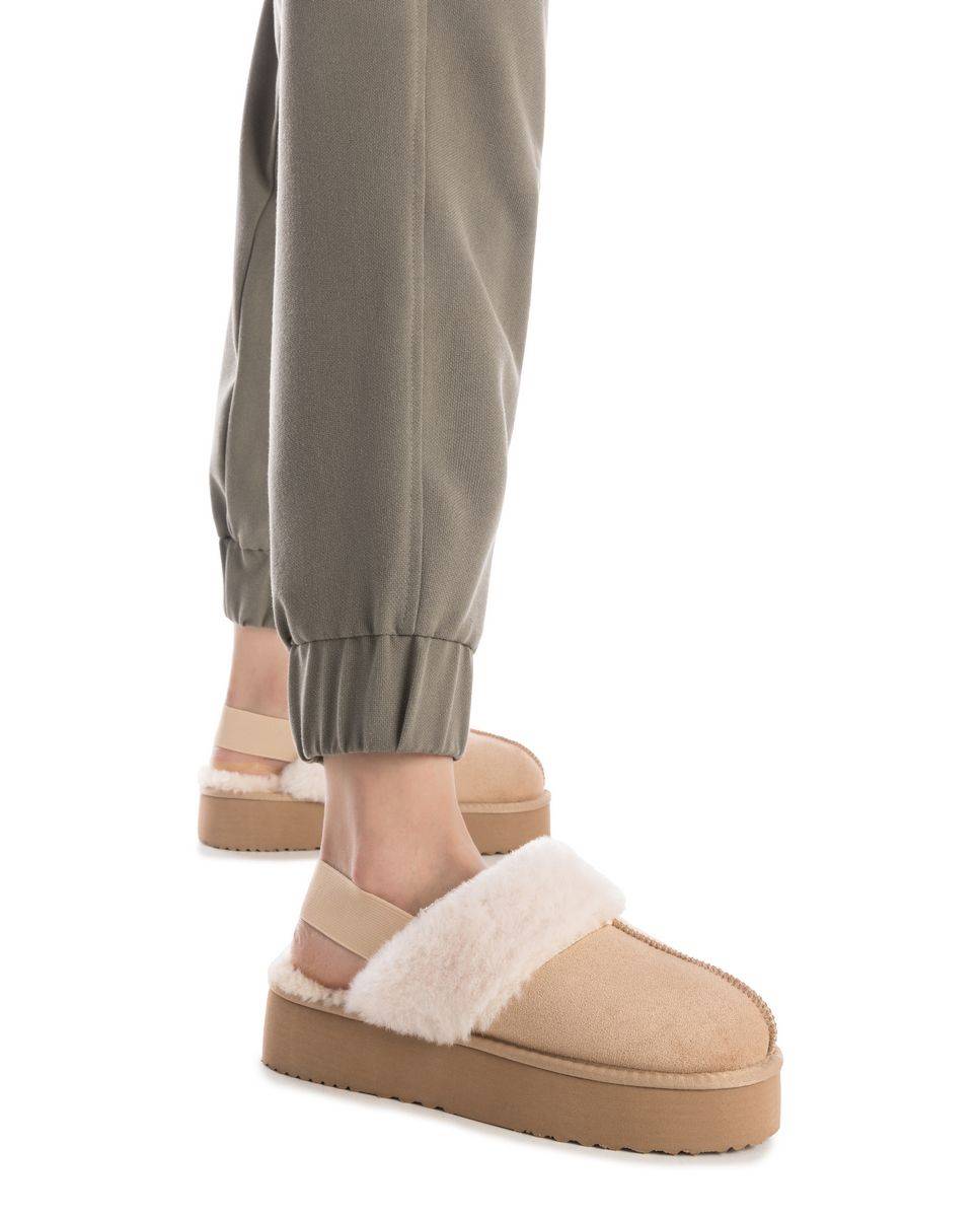Zapatillas plataforma de mujer con pelo estilo australiano - Xti - Beige Beige-2