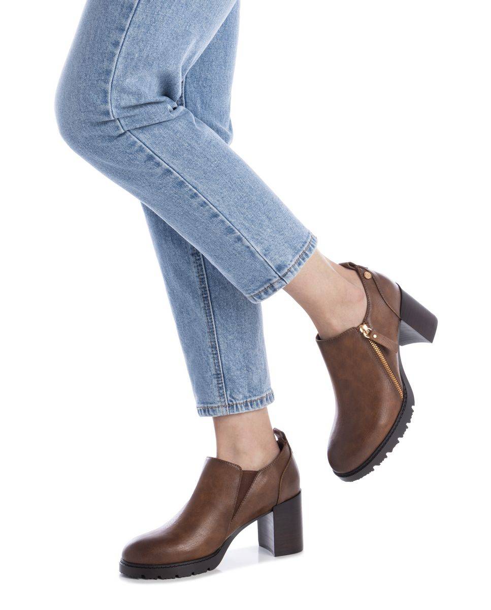 Botines básicos de mujer con cremallera - Xti - Camel Camel-2