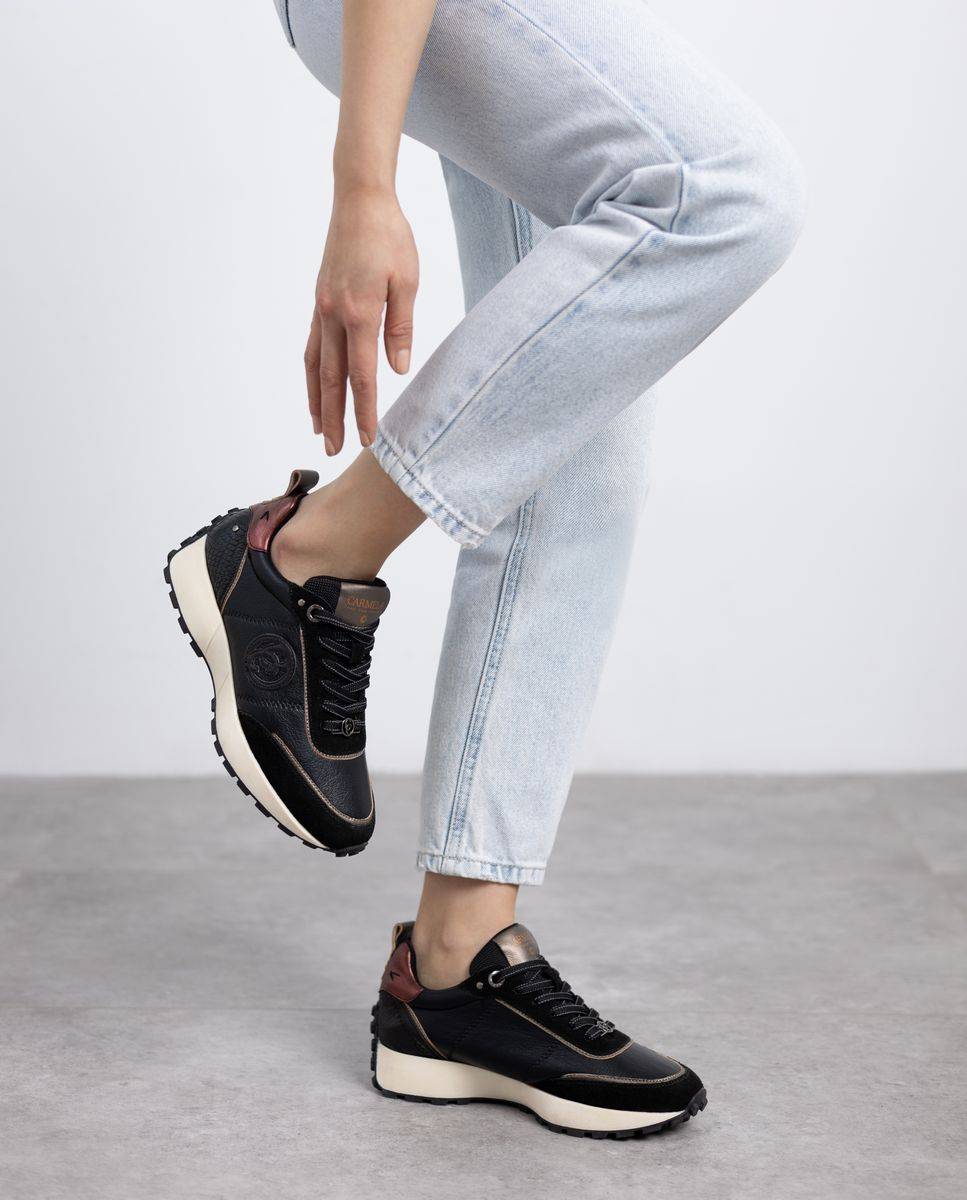 Zapatillas deportivas de mujer con cordones y suela de goma - Carmela - Negro Negro-2