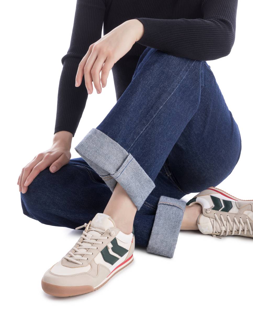 Zapatillas deportivas de mujer con cordones y suela baja - Xti - Beige Beige-2