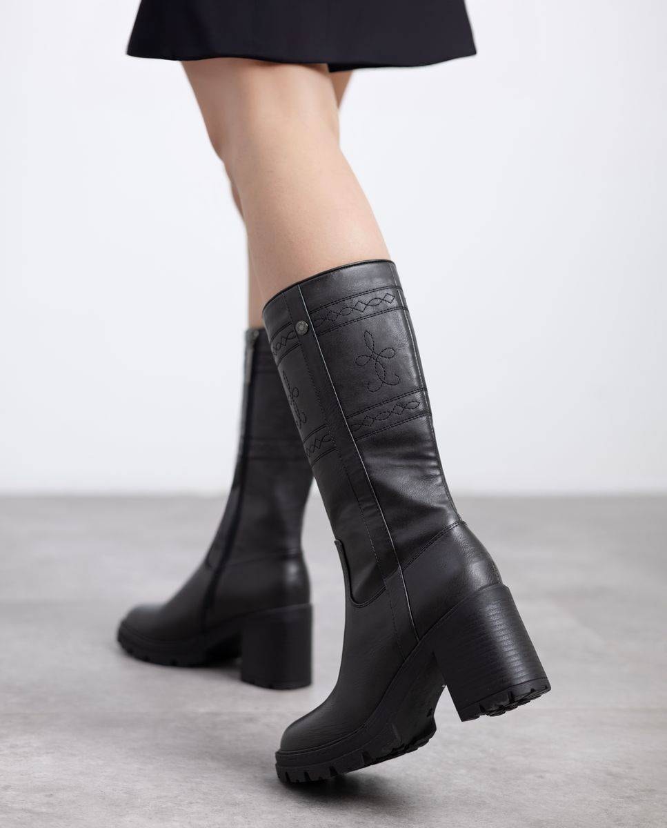 Botas de mujer con cremallera lateral y tacón alto · Refresh · El