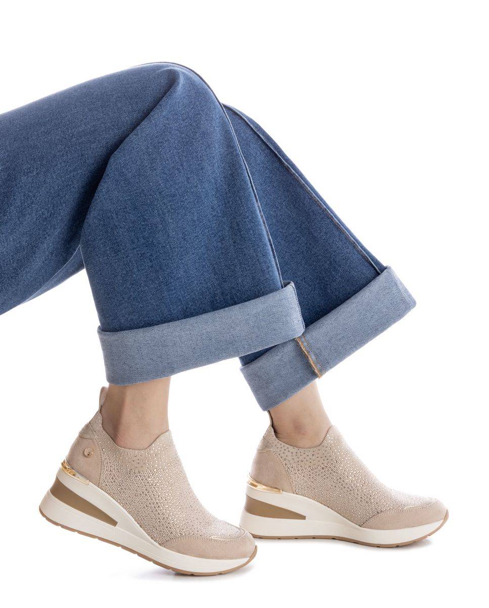 Zapatillas básicas de mujer con cuña - Xti - Beige Beige-2