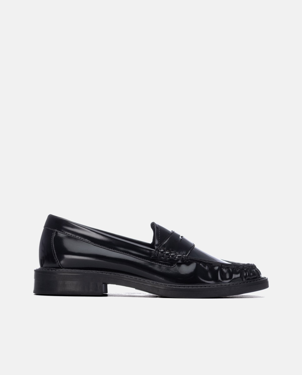 Imagen 0 de Mocasín plano de mujer Negro