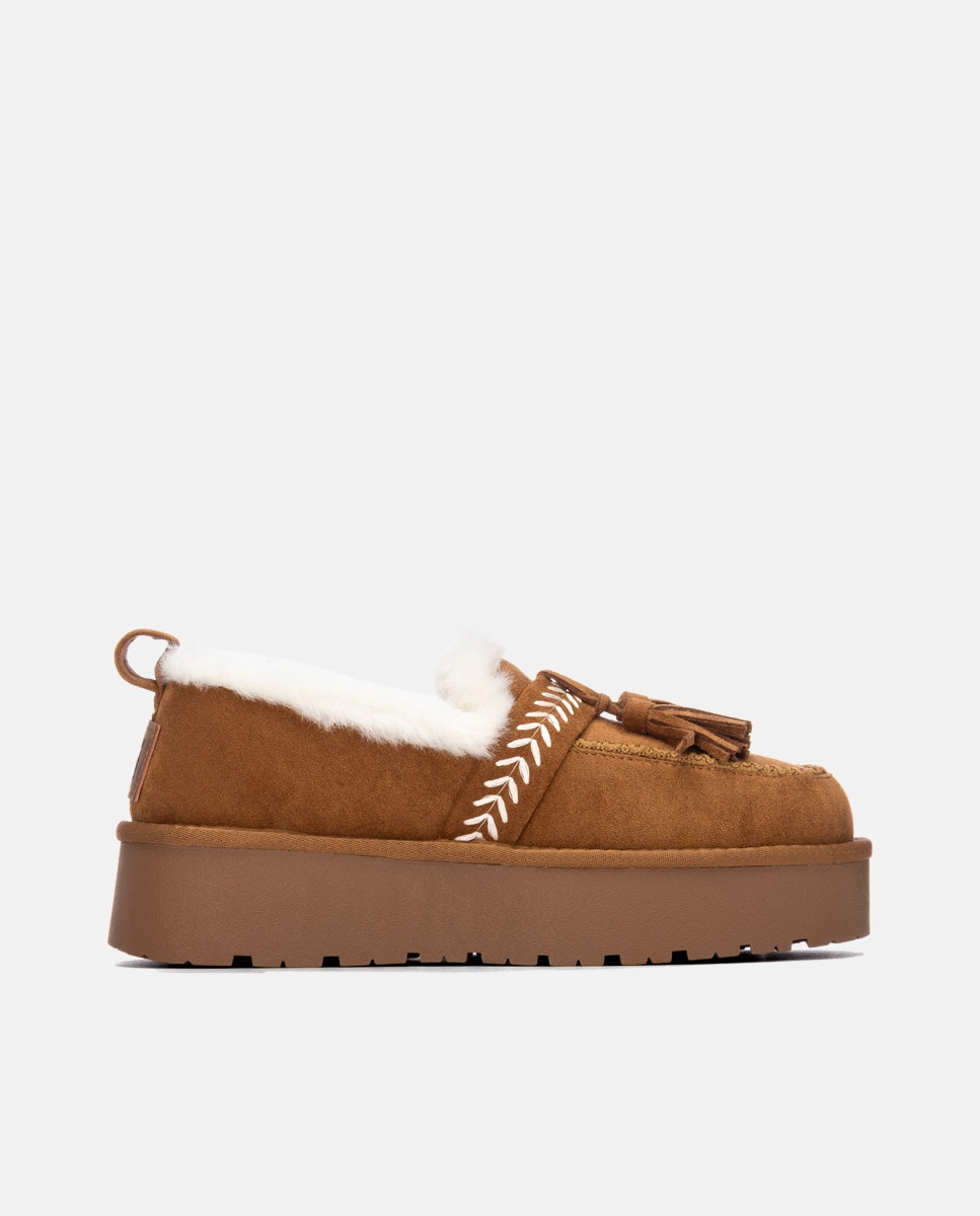 Mocasín de mujer con pelo y borlas - Xti - Camel Camel-1