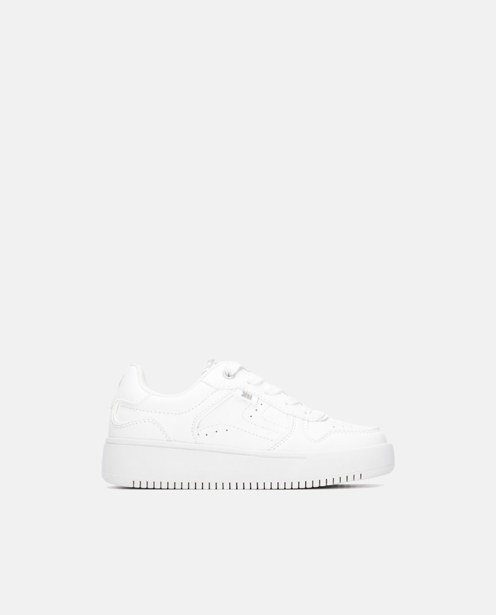 Xti - Zapatilla de niña con cordones.