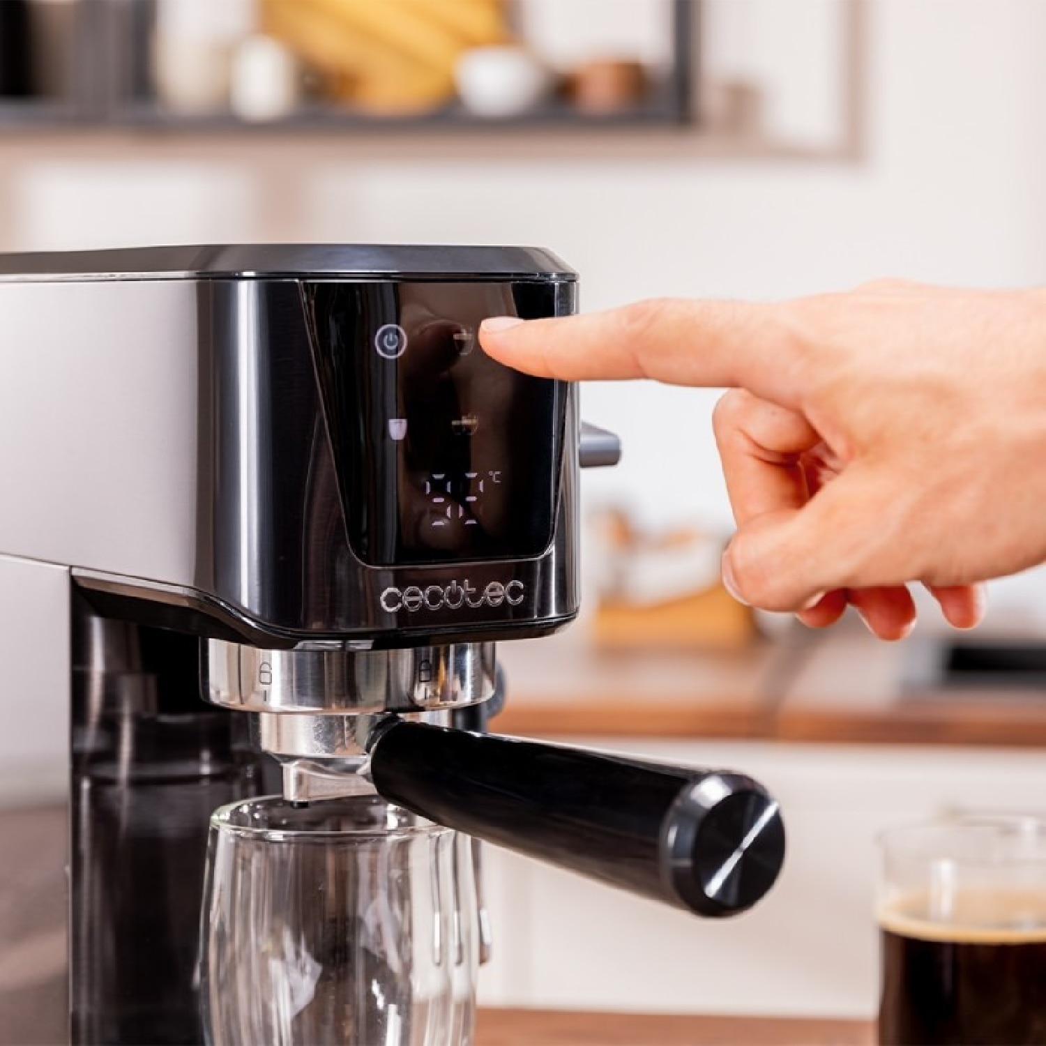 Cafetera express Cecotec Cafelizzia 20 Touch - Negro Negro-6