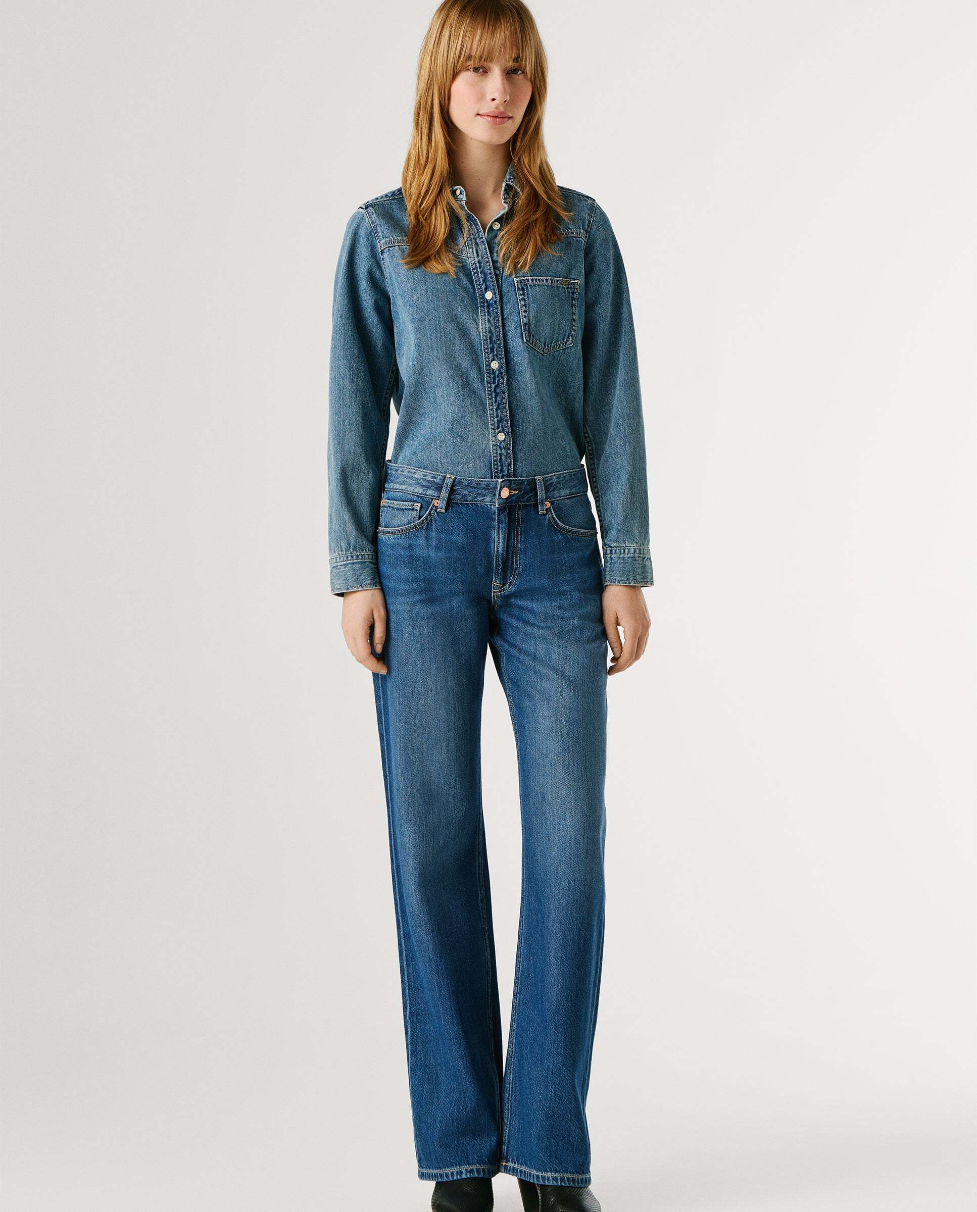 Imagen 0 de Vaquero de mujer fit loose tiro bajo Azul