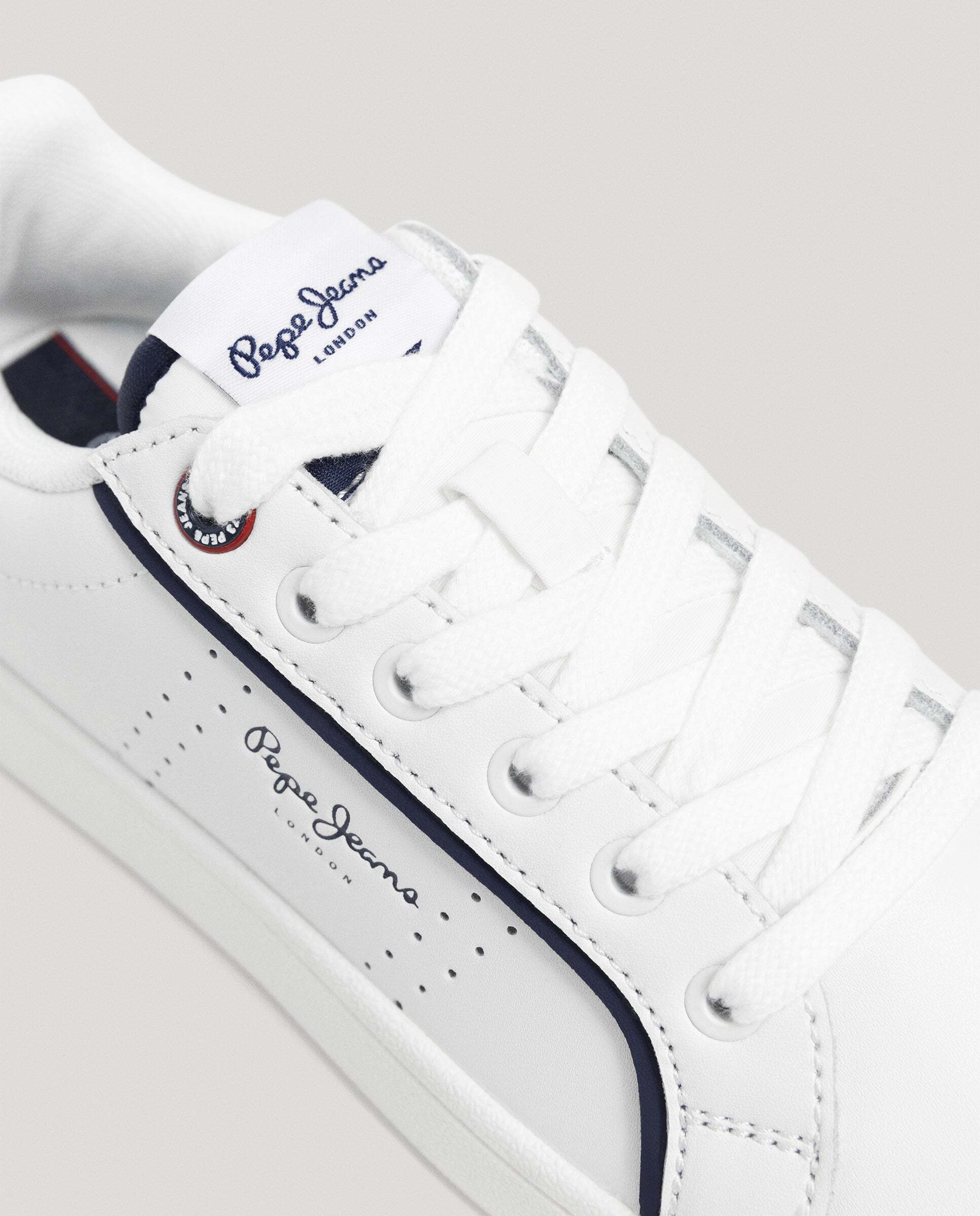 Zapatillas de niño clásicas de piel microperforadas - Pepe Jeans - Blanco Blanco-5