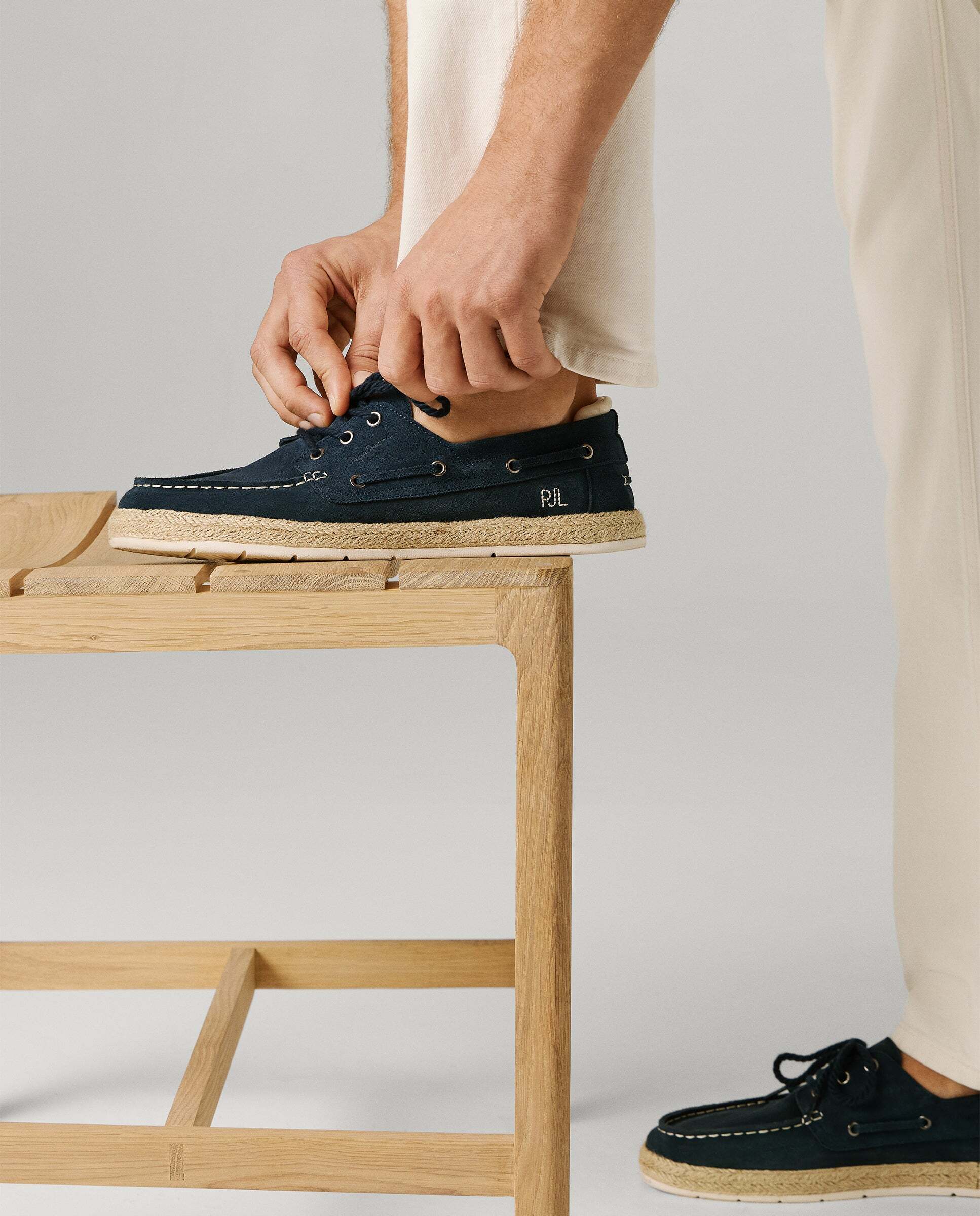 Imagen 0 de Zapatos náuticos de hombre en ante Navy