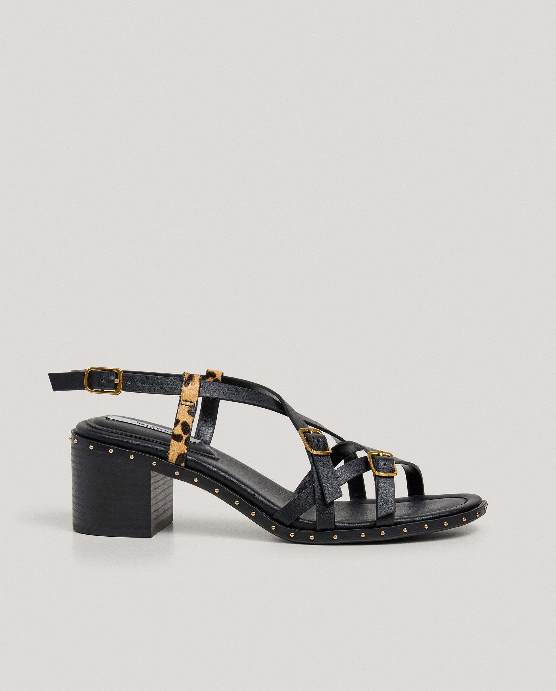 Imagen 0 de Sandalias de mujer detalles animal print Negro