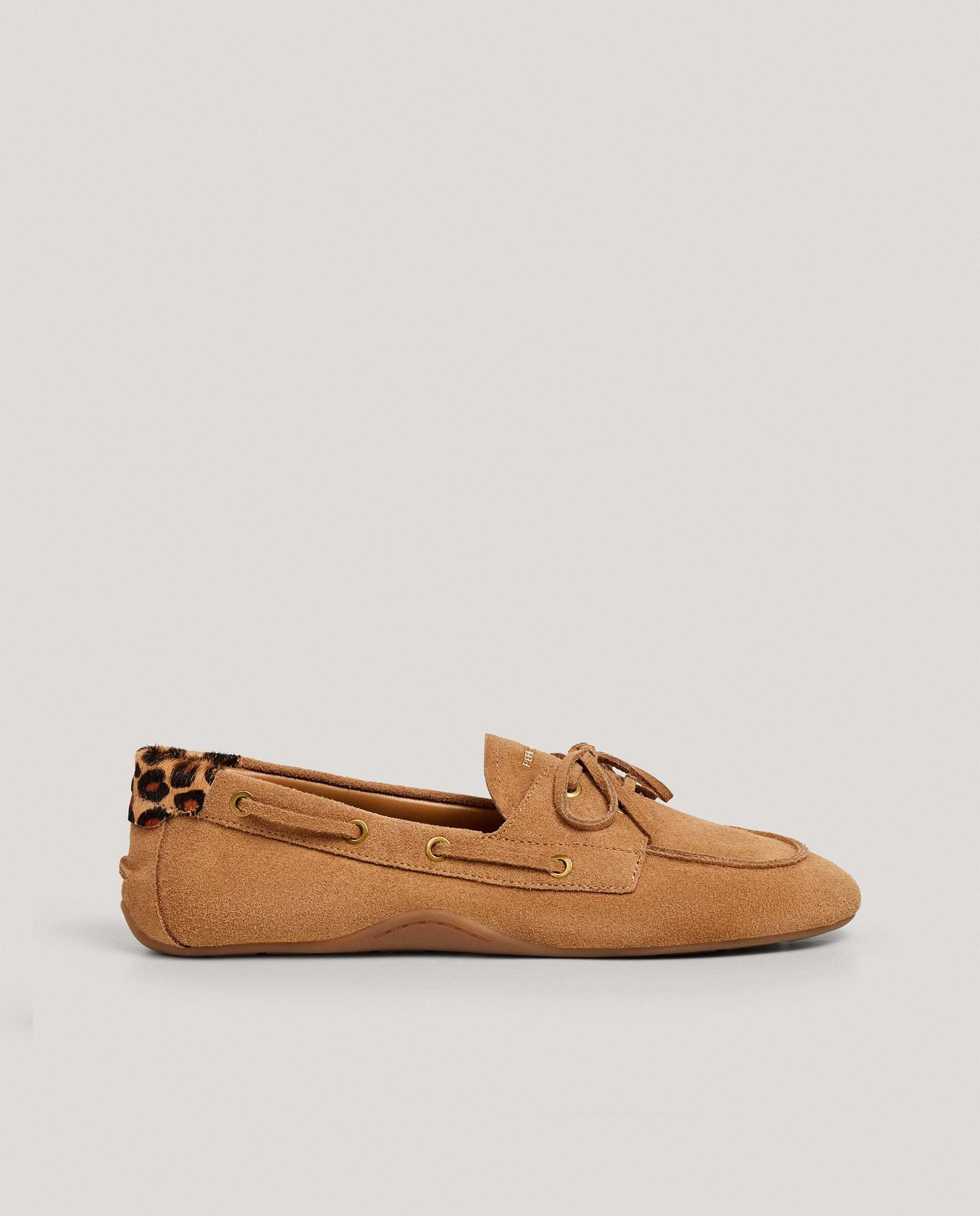 Pepe Jeans - Mocasines de mujer de ante.