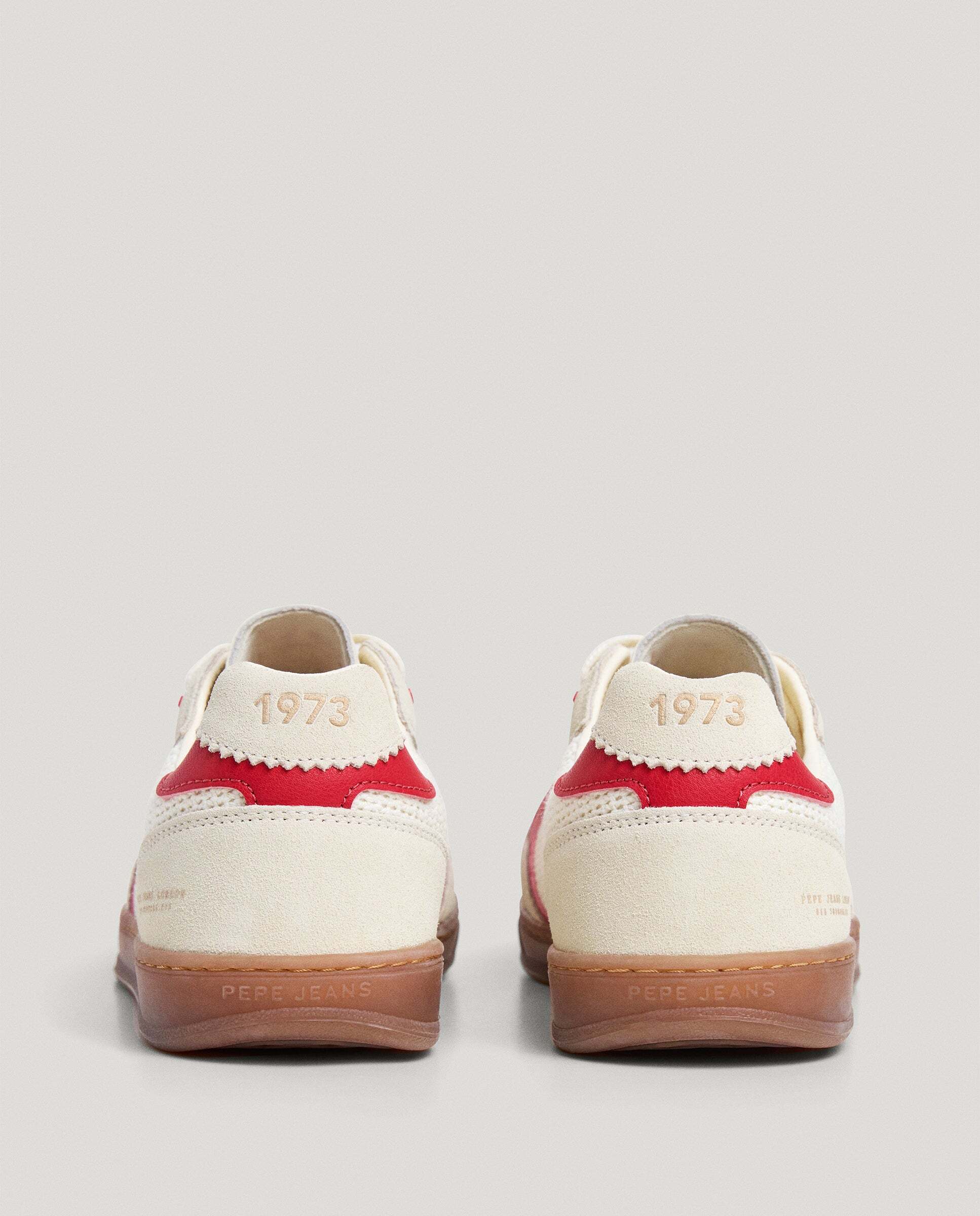 Zapatilla estilo retro de piel con isotipo lateral y suela de goma. - Pepe Jeans - Blanco Blanco-4