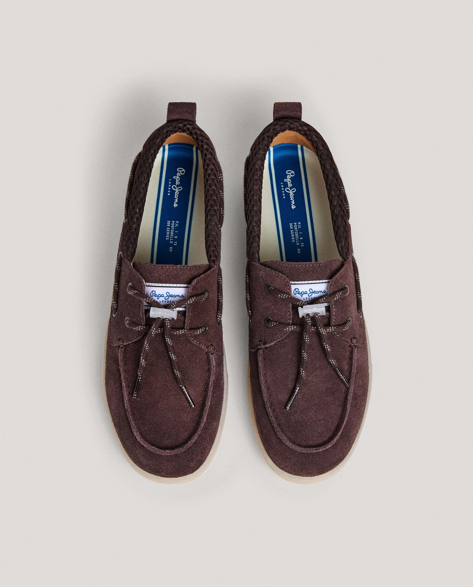 Náutico estilo "Deck Shoes" en piel de ante con suela de goma translúcida y logo lateral "Since 1973" - Pepe Jeans - Marrón Marrón-3