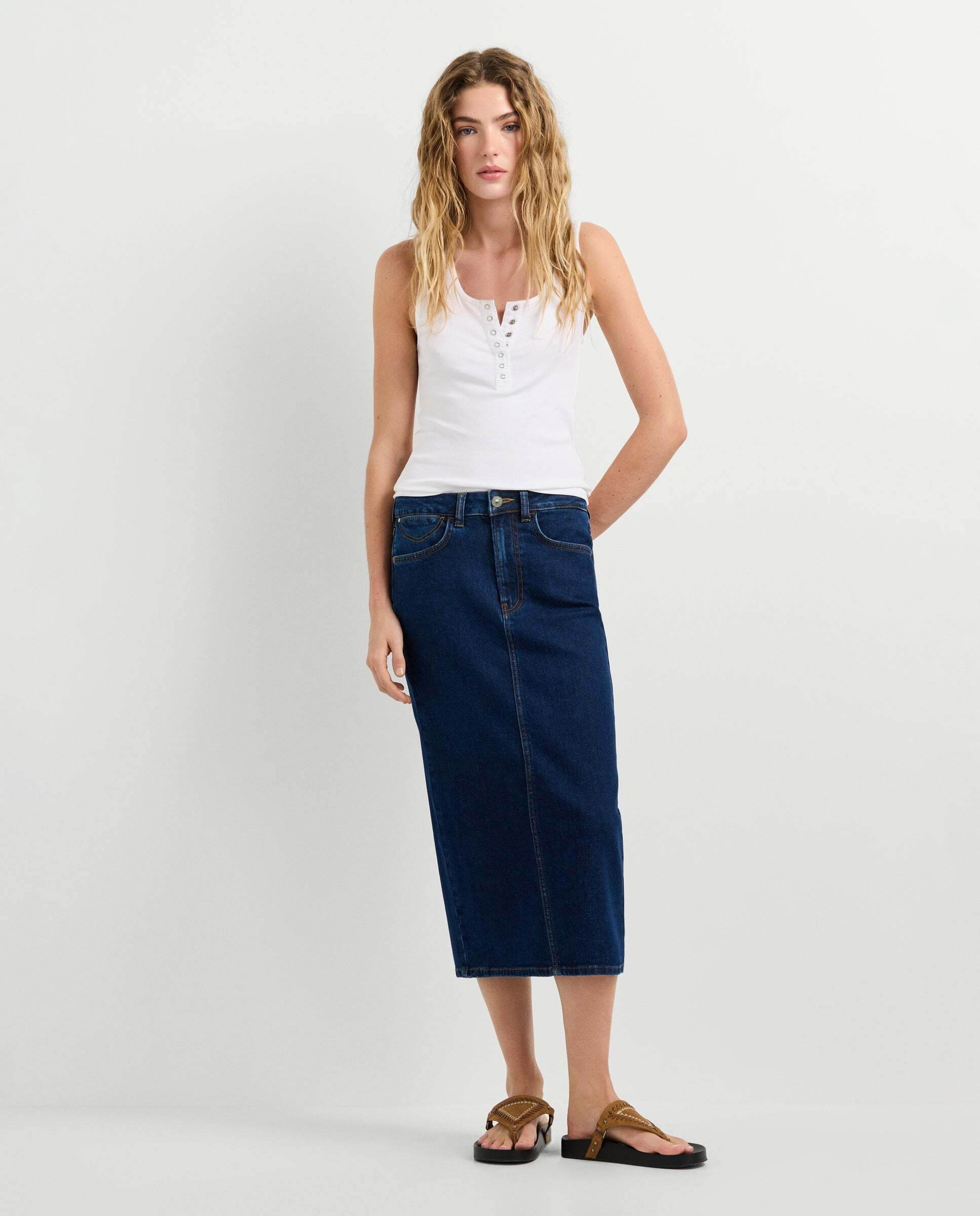 Pepe Jeans - Falda midi de mujer detalles bordados.