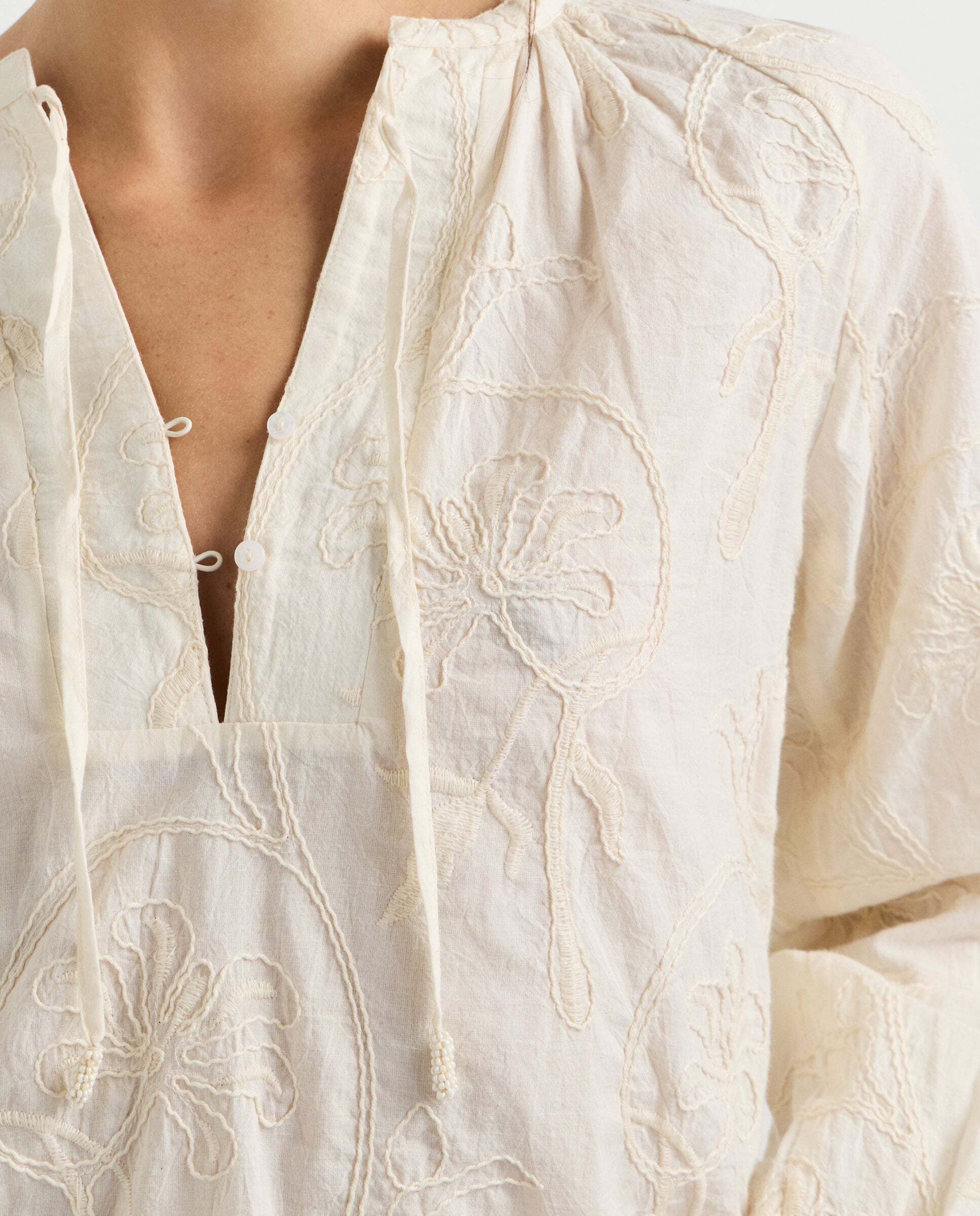 Imagen 5 de Blusa de mujer con bordados florales - Pepe Jeans - Blanco Blanco