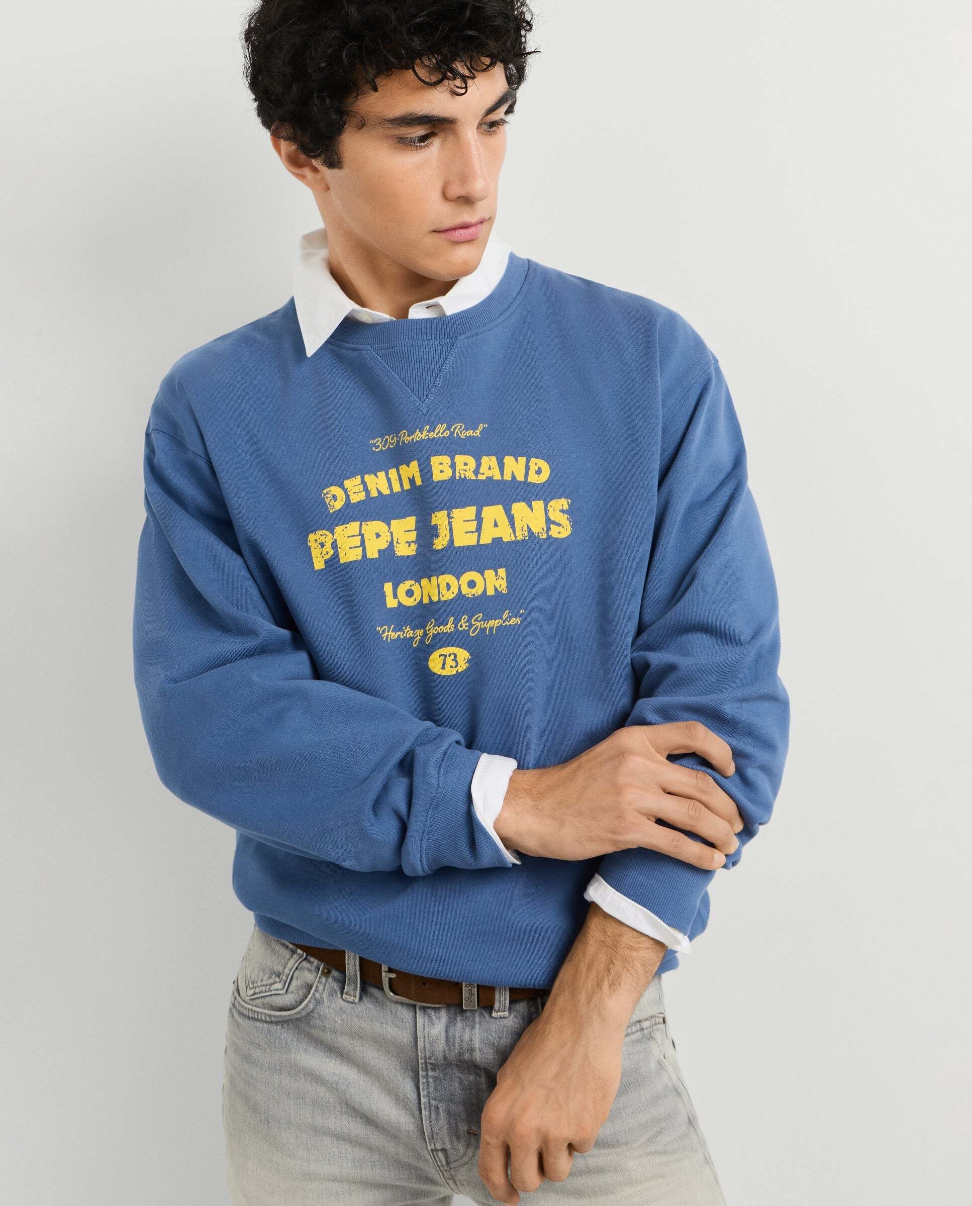 Imagen 0 de Sudadera de hombre cuello redondo fit casual Azul Océano