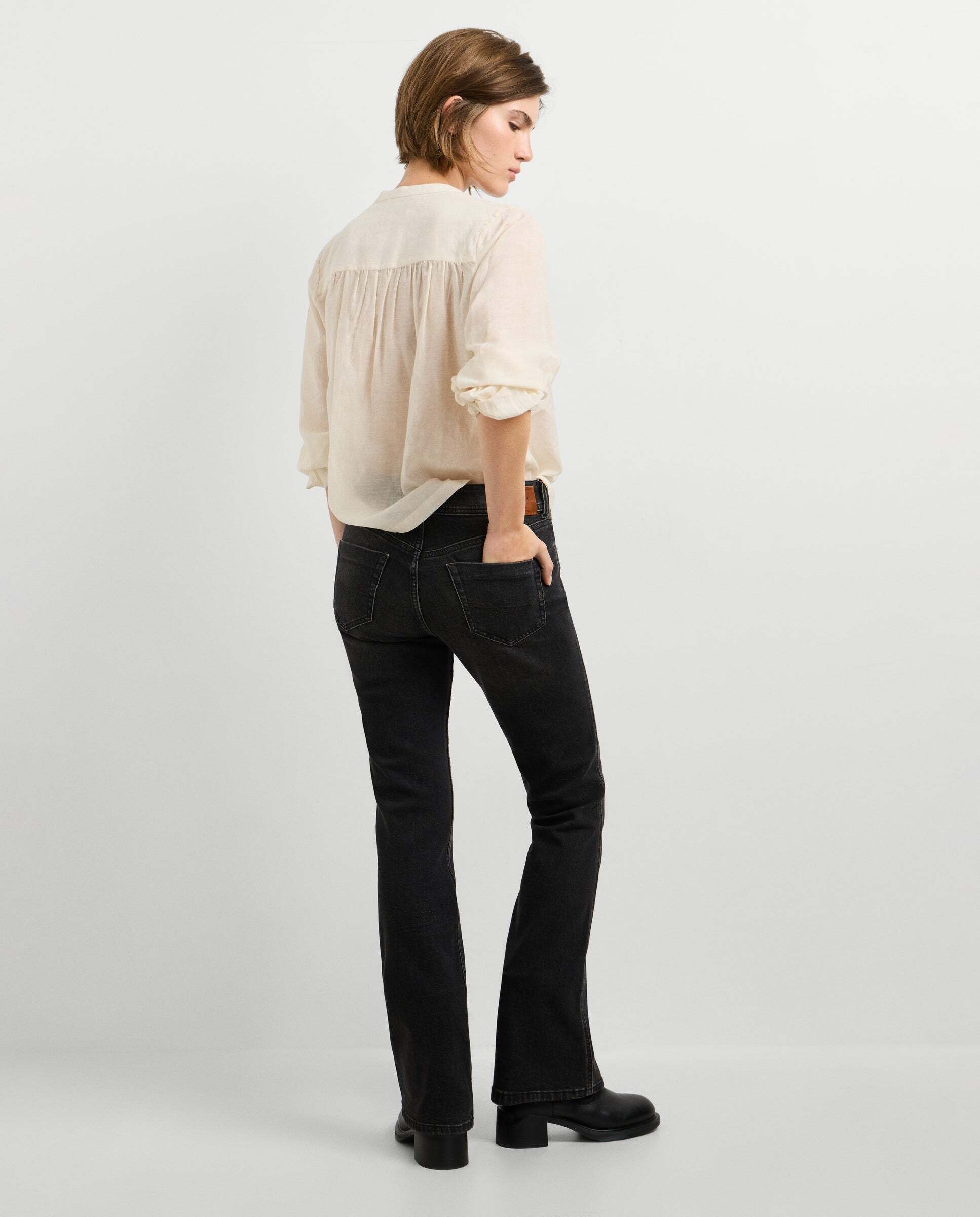 Vaquero de mujer fit bootcut y tiro medio - Pepe Jeans - Negro Negro-3