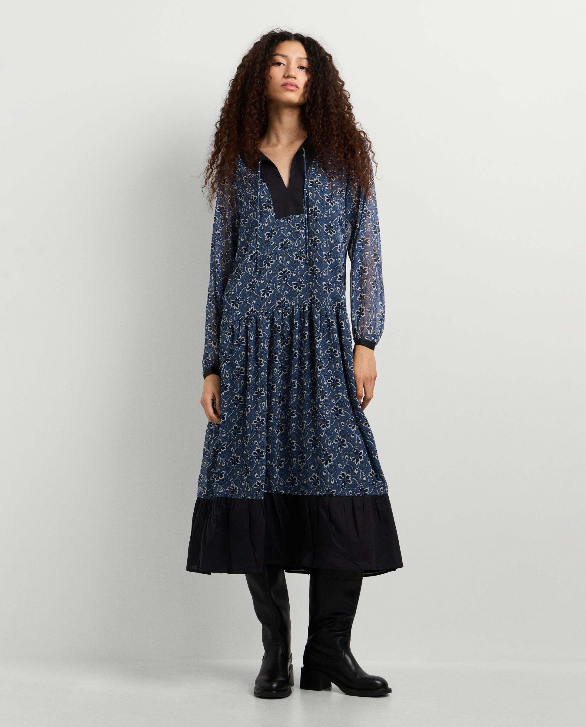 Imagen 0 de Vestido de mujer largo chifón estampado floral Azul oscuro