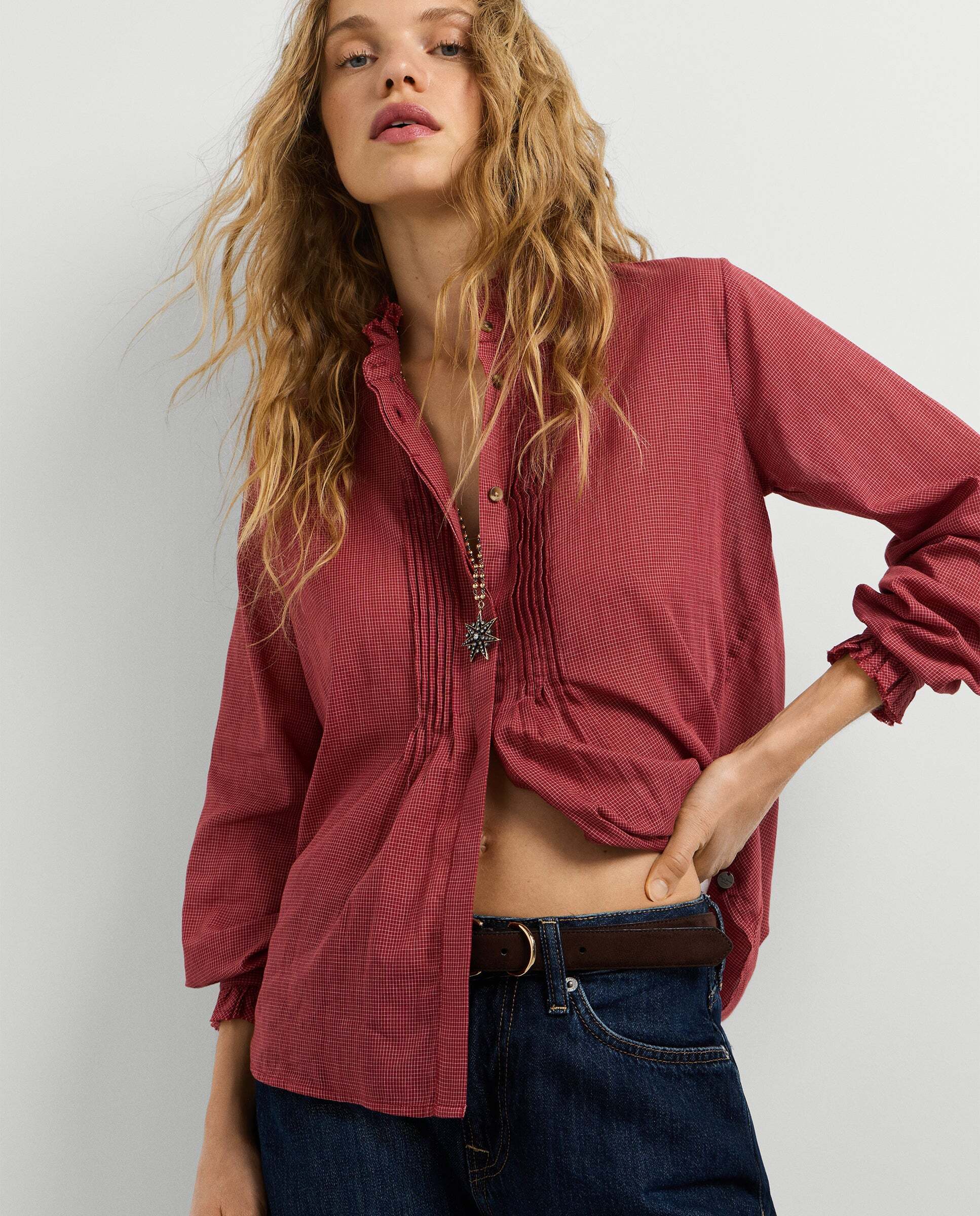 Imagen 0 de Blusa de mujer de cuadros cuello mao Rojo