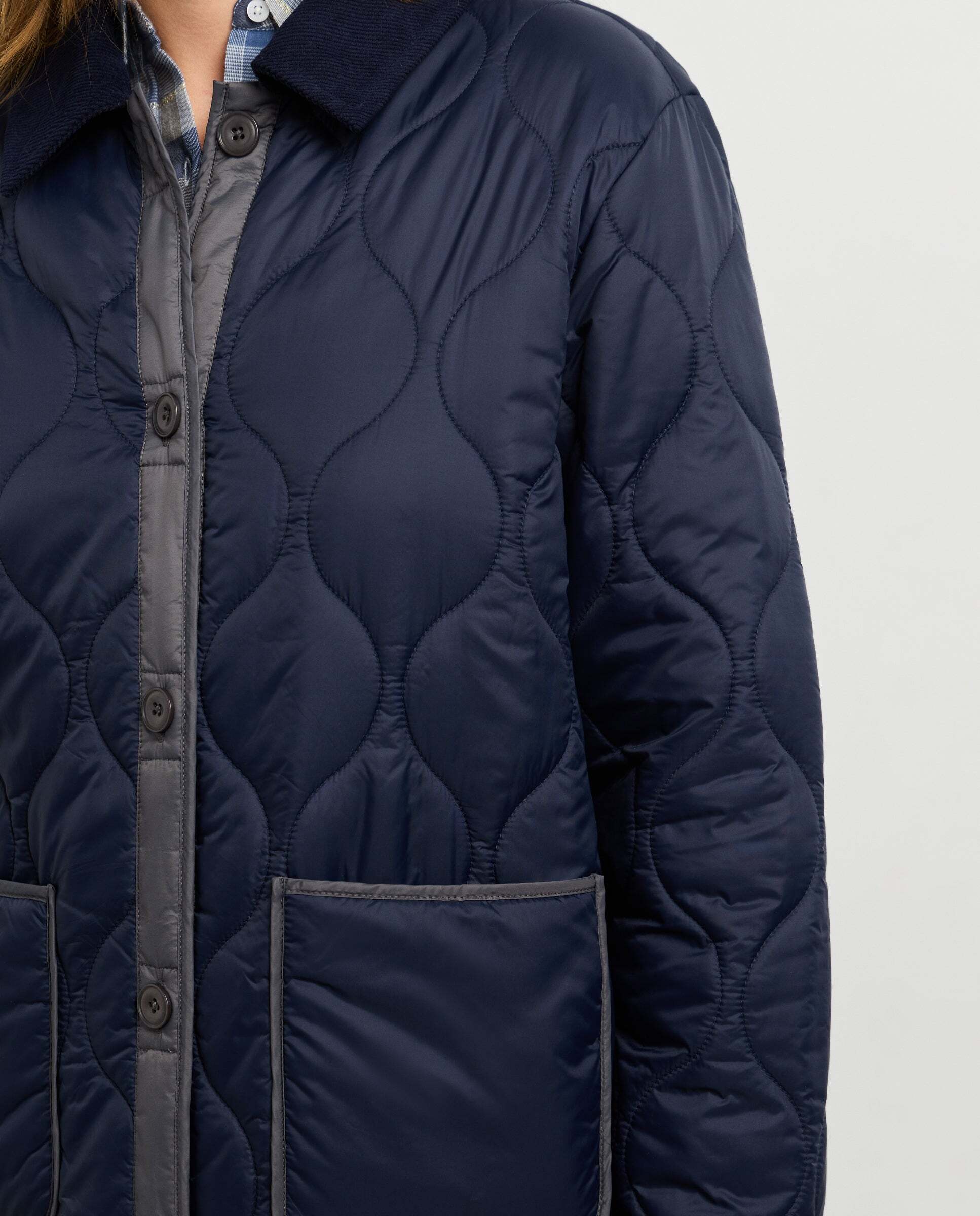 Imagen 4 de Chaqueta de mujer larga guateada con cuello pana - Pepe Jeans - Azul oscuro Azul oscuro