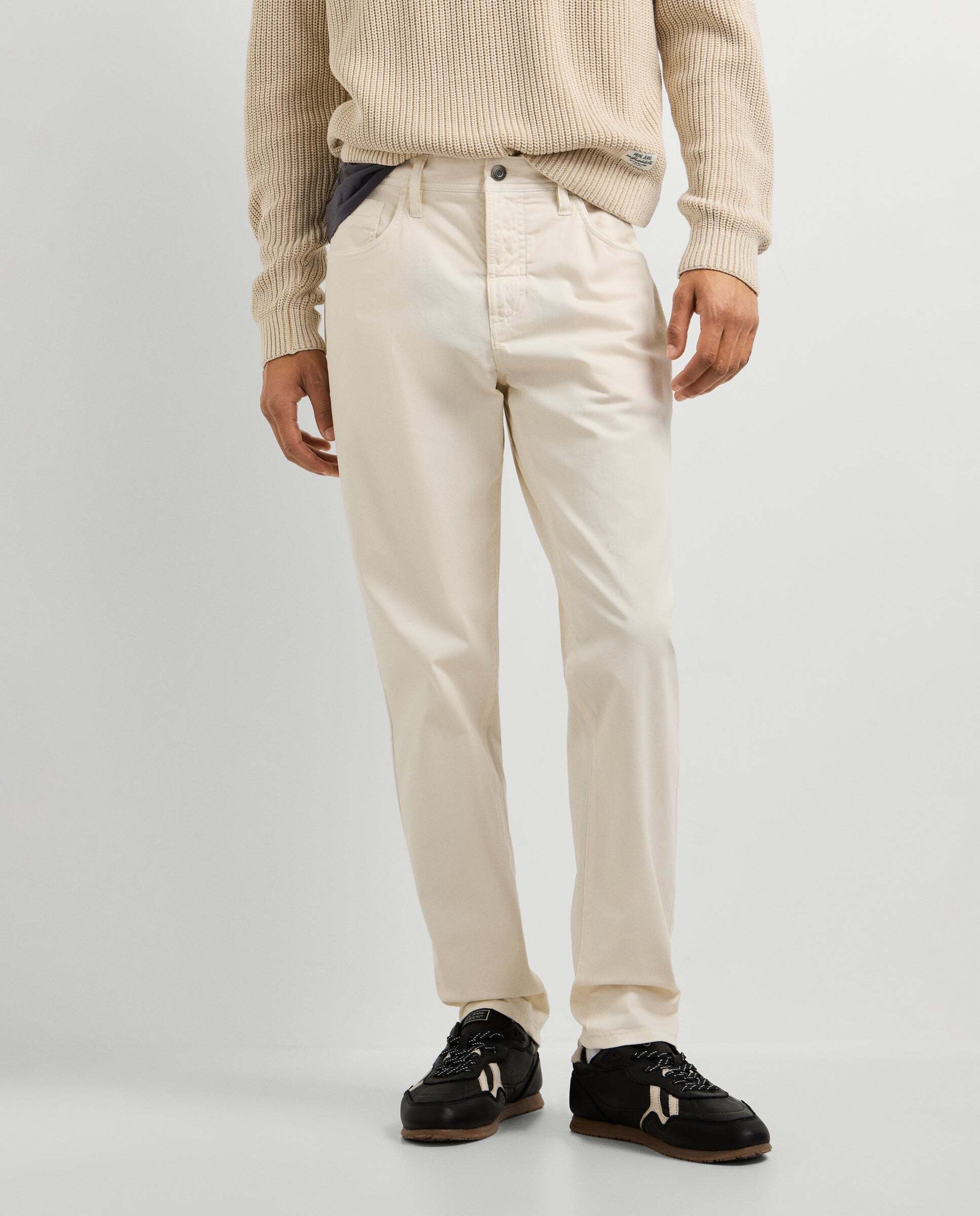 Imagen 0 de Pantalón de hombre 5 bolsillos fit taper Blanco
