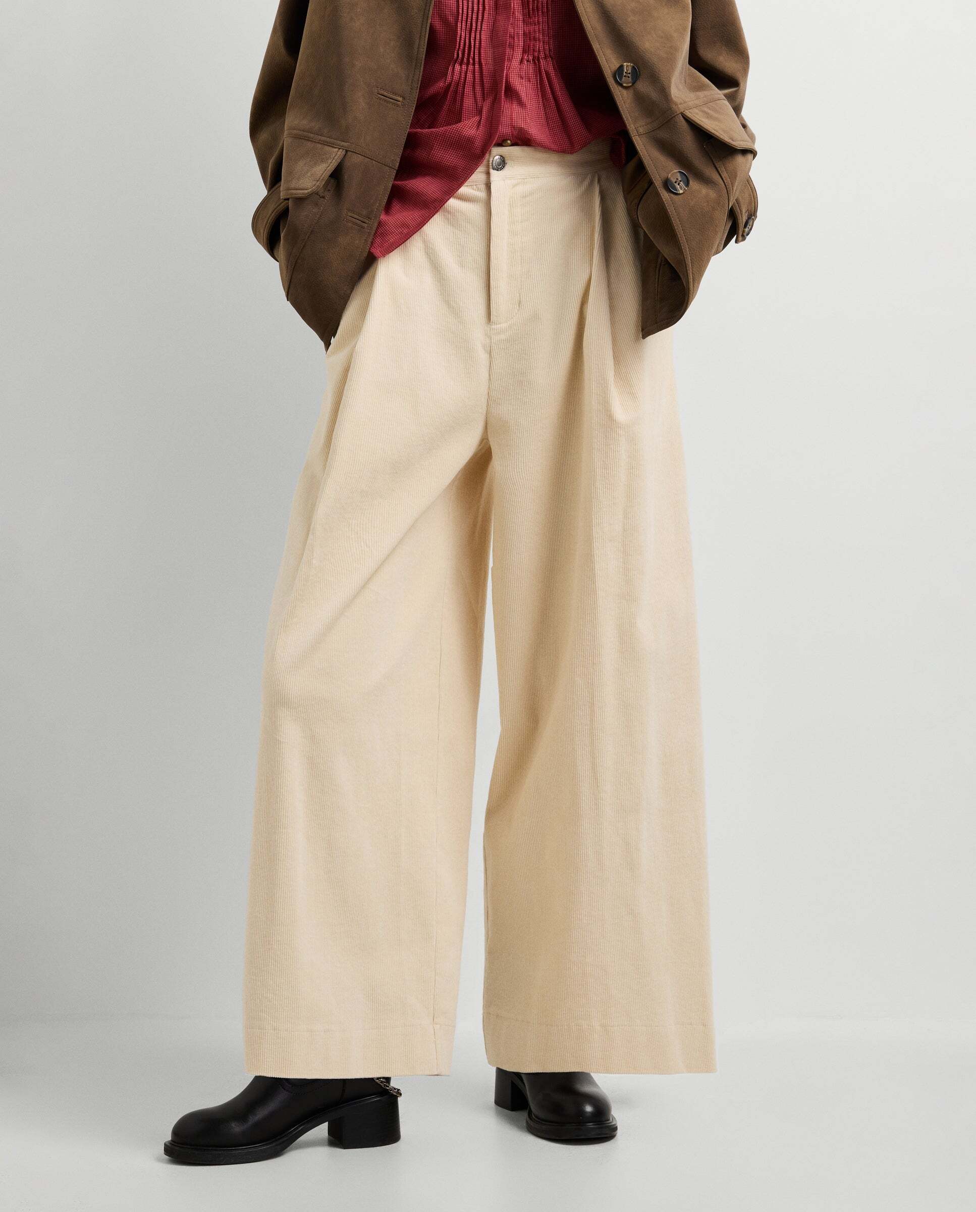 Imagen 0 de Pantalón de pana fit ancho Blanco