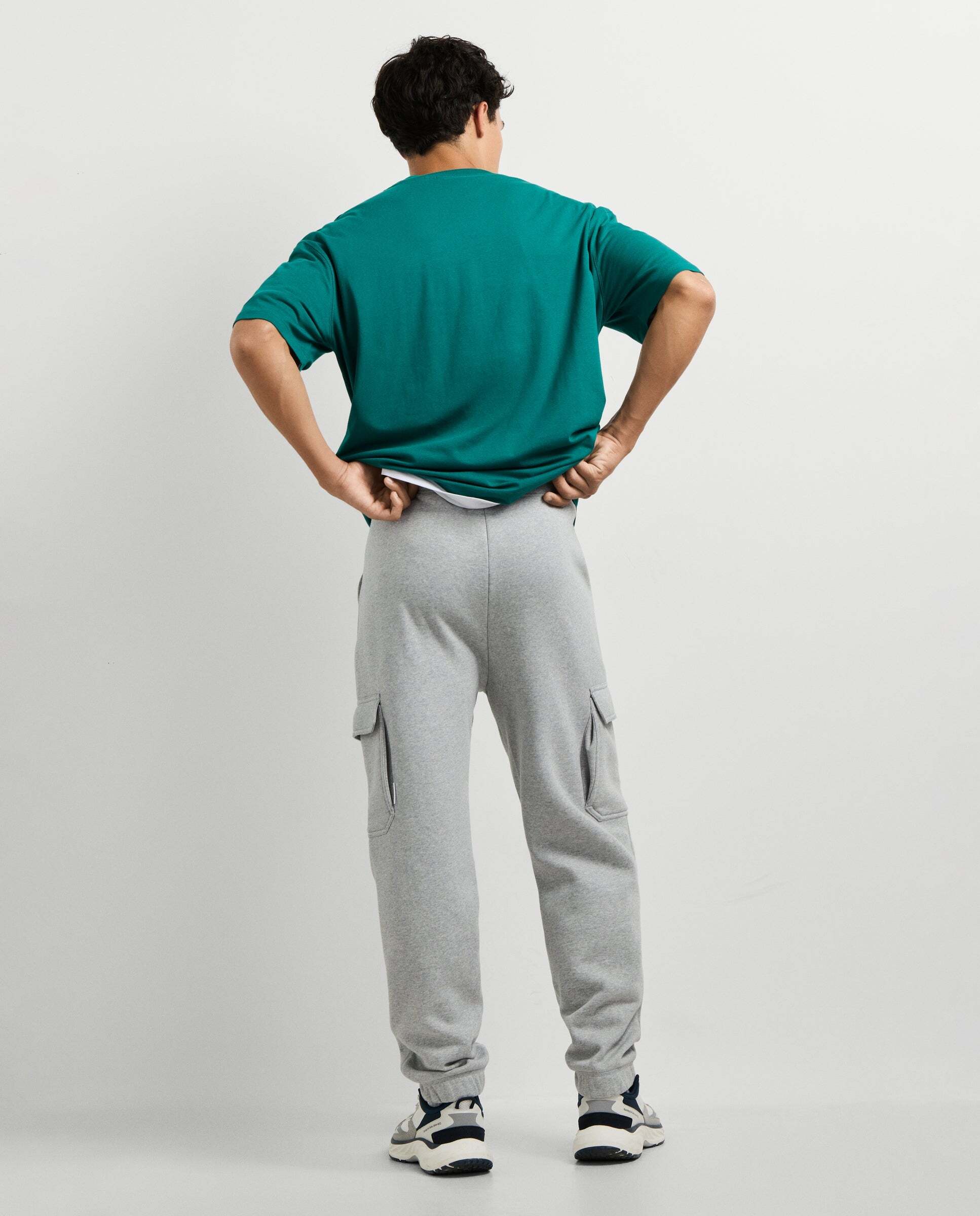 Pantalón de hombre jogger con bolsillos cargo - Pepe Jeans - Gris Gris-2