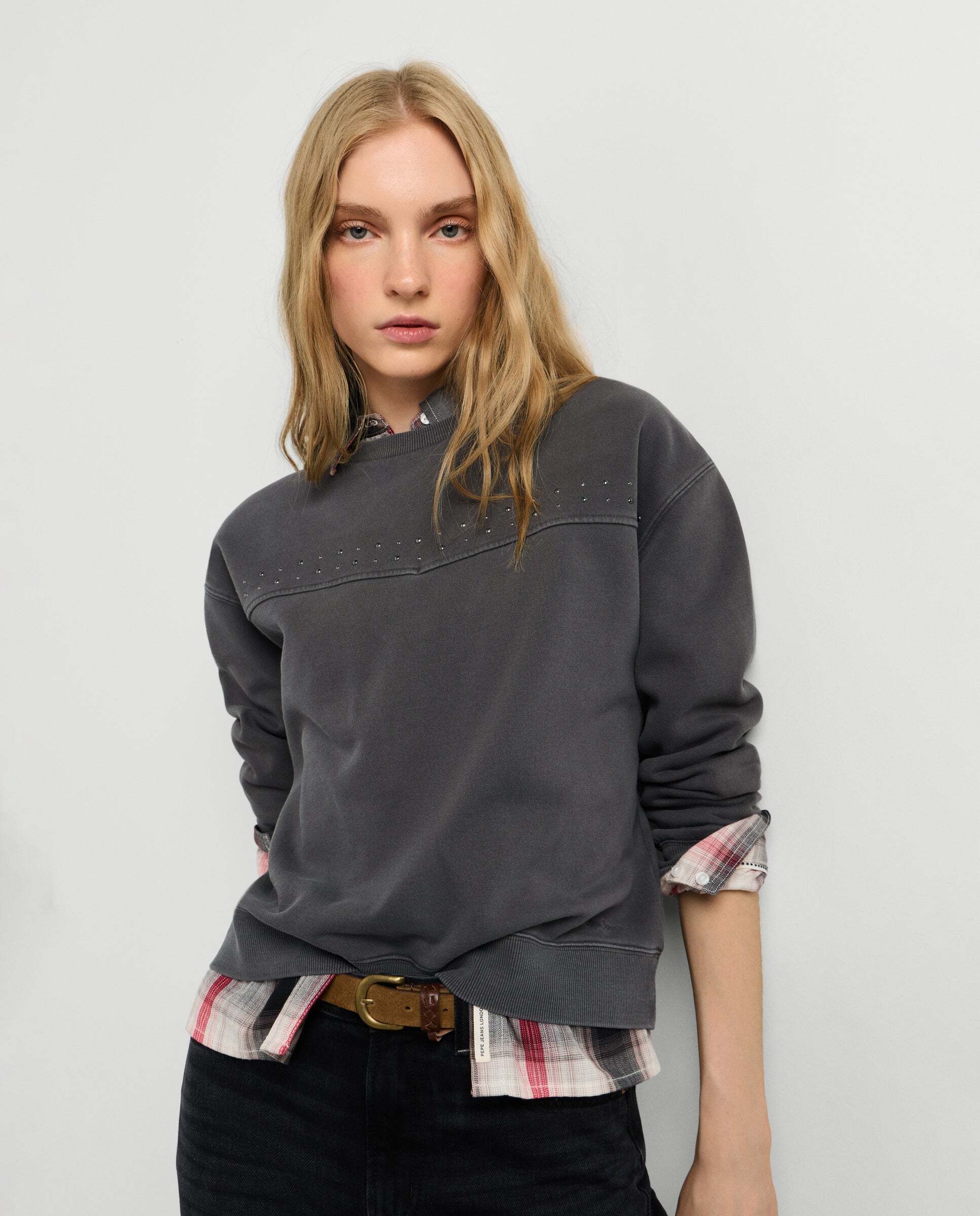 Sudadera de mujer cuello redondo con tachuelas - Pepe Jeans - Gris Piedra Gris Piedra-1