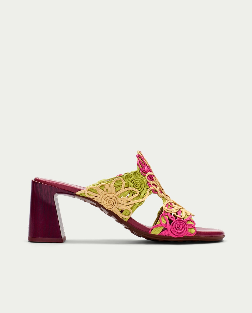 Hispanitas - Sandalias de tacón de mujer con diseño de flores en cordela.