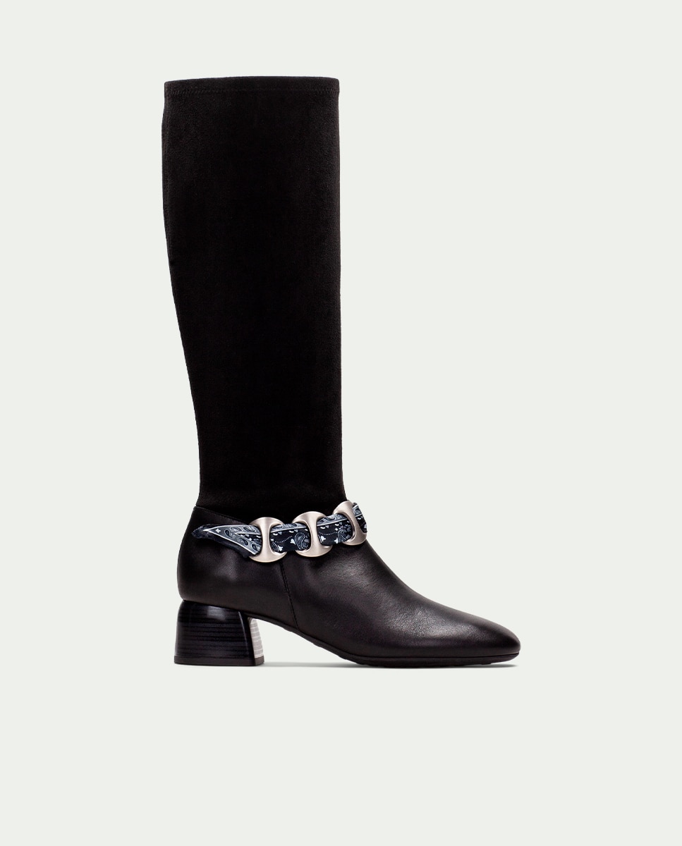 Botas de mujer con detalle de cadena con pañuelo - Hispanitas - Negro Negro-7