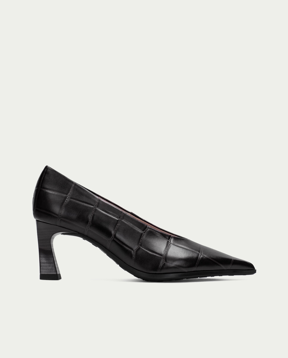 Imagen 0 de Zapatos de salón de mujer de piel con punta afilada Negro