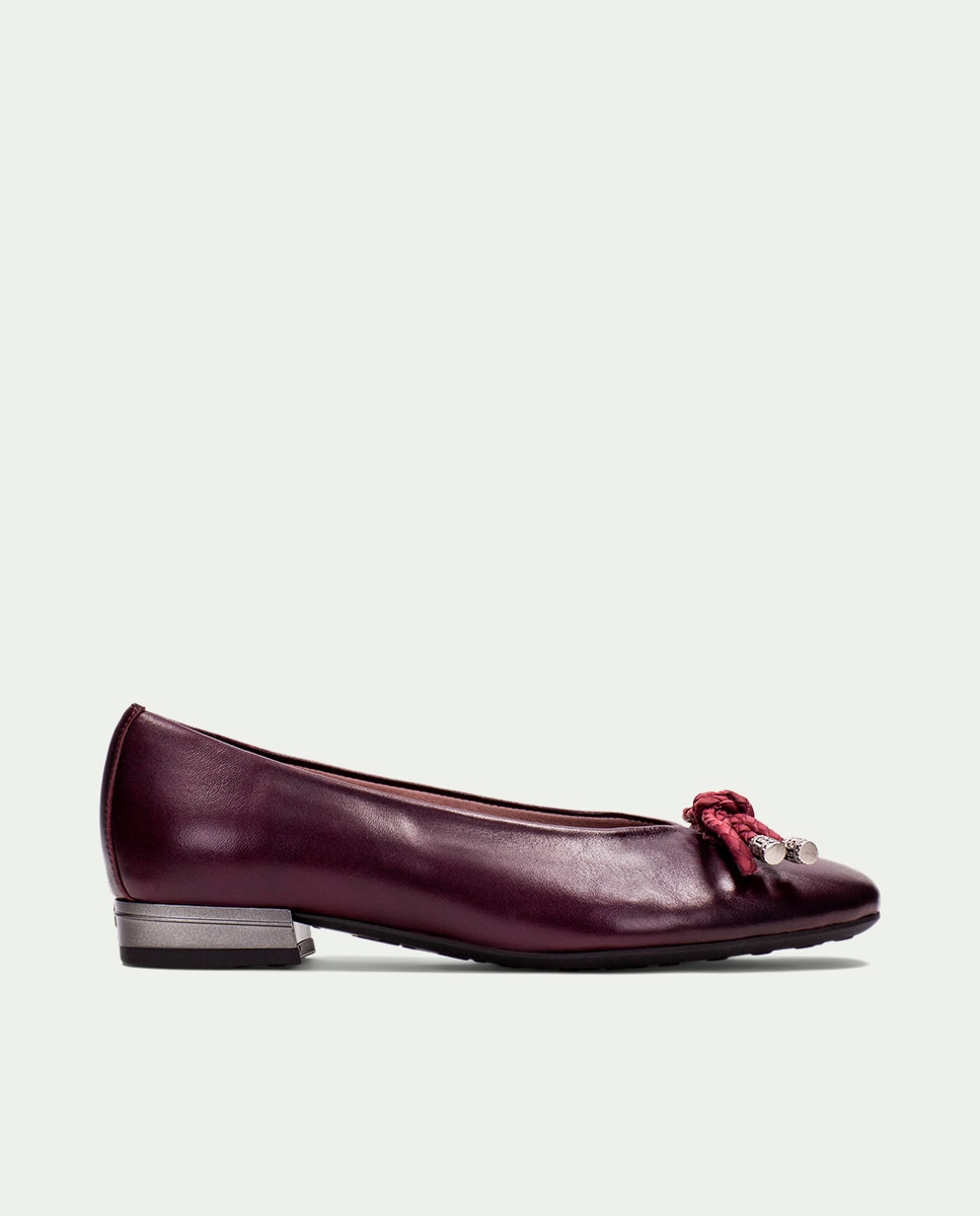 Bailarina de piel de mujer con detalle tubular - Hispanitas - Burdeos Burdeos-1