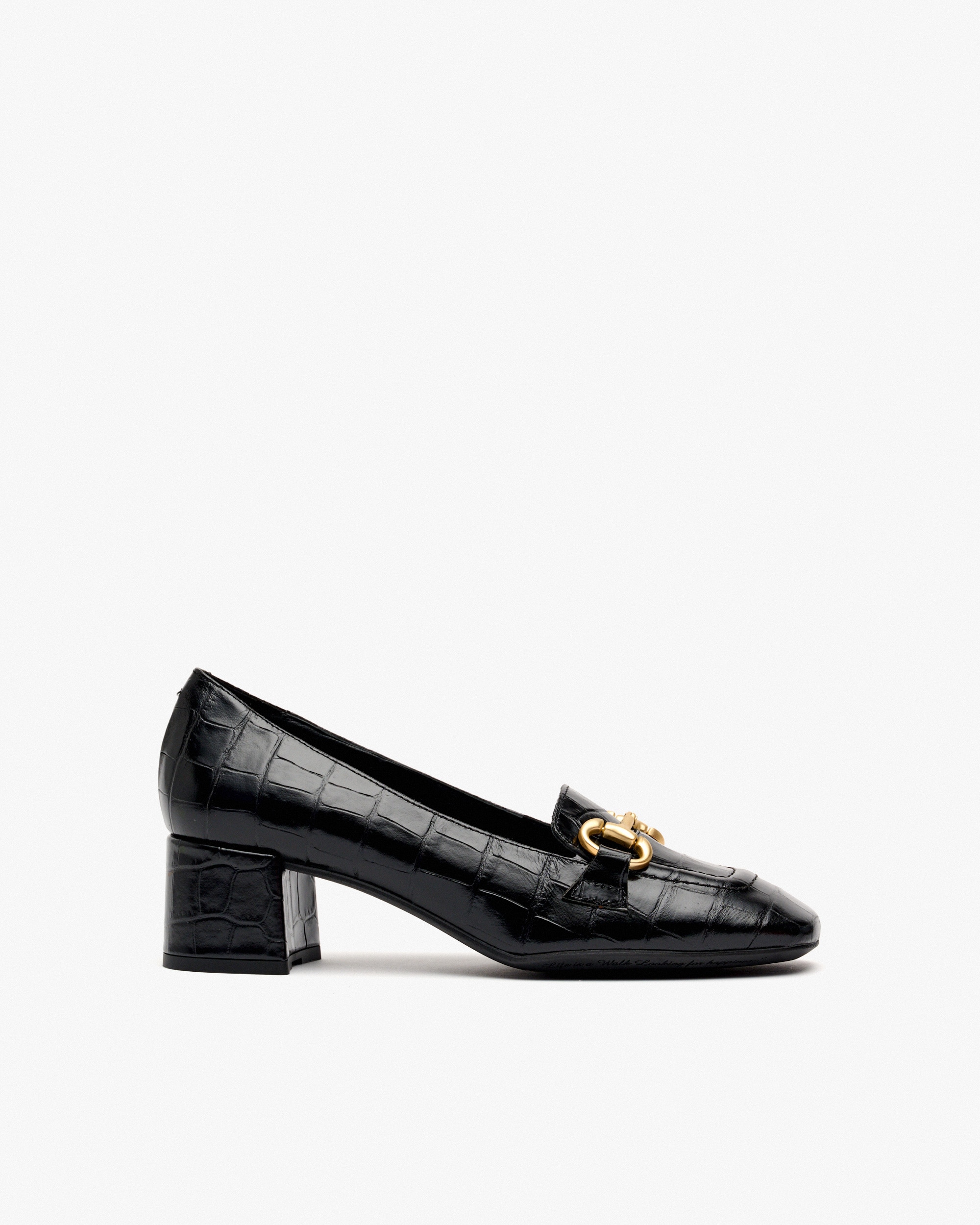 Pedro Miralles - Zapatos de salón de mujer con adorno y piel grabada.