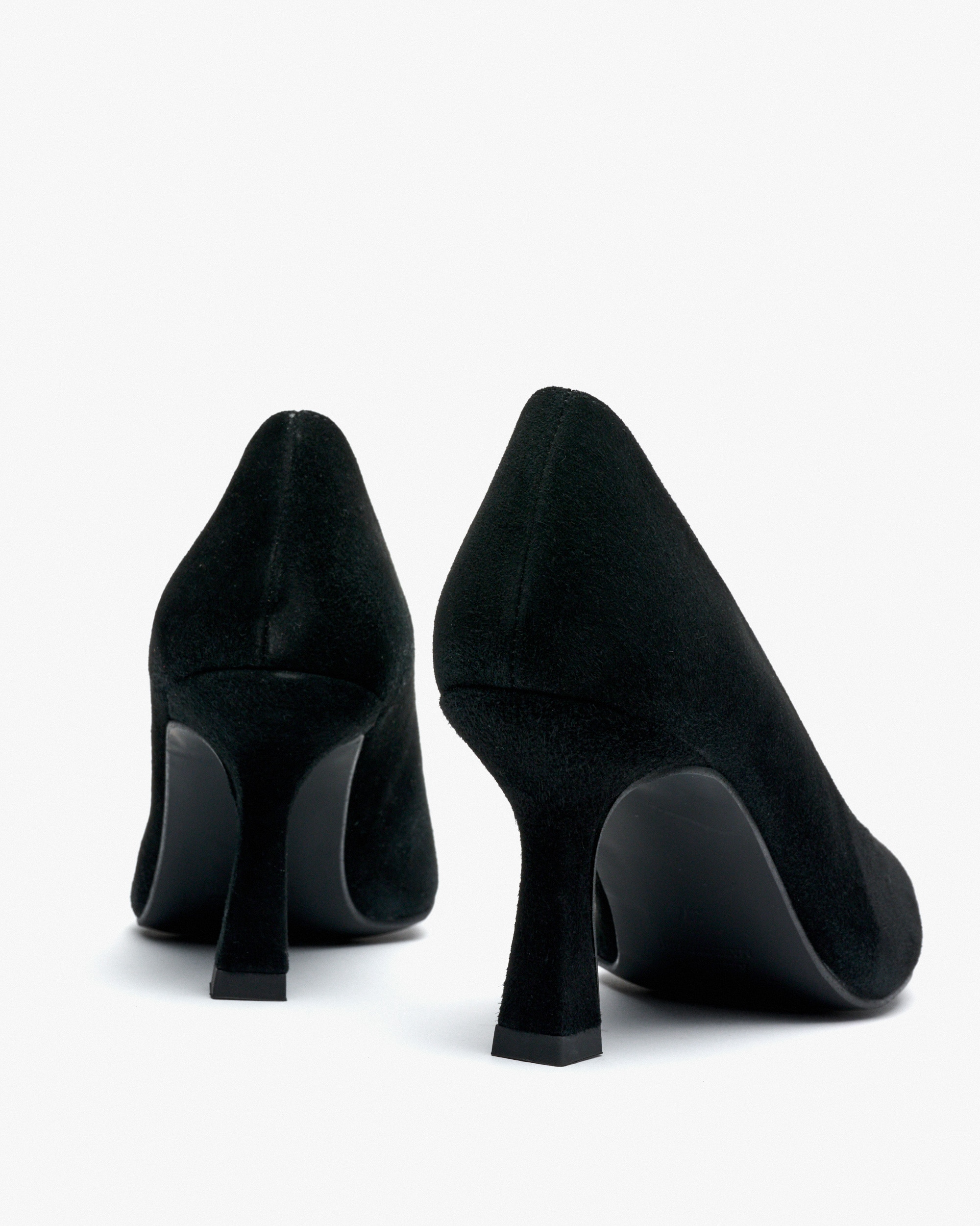 Pedro Miralles - Zapatos de salón de mujer de ante.