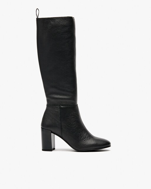 Imagen 0 de Botas de mujer de piel con tacón