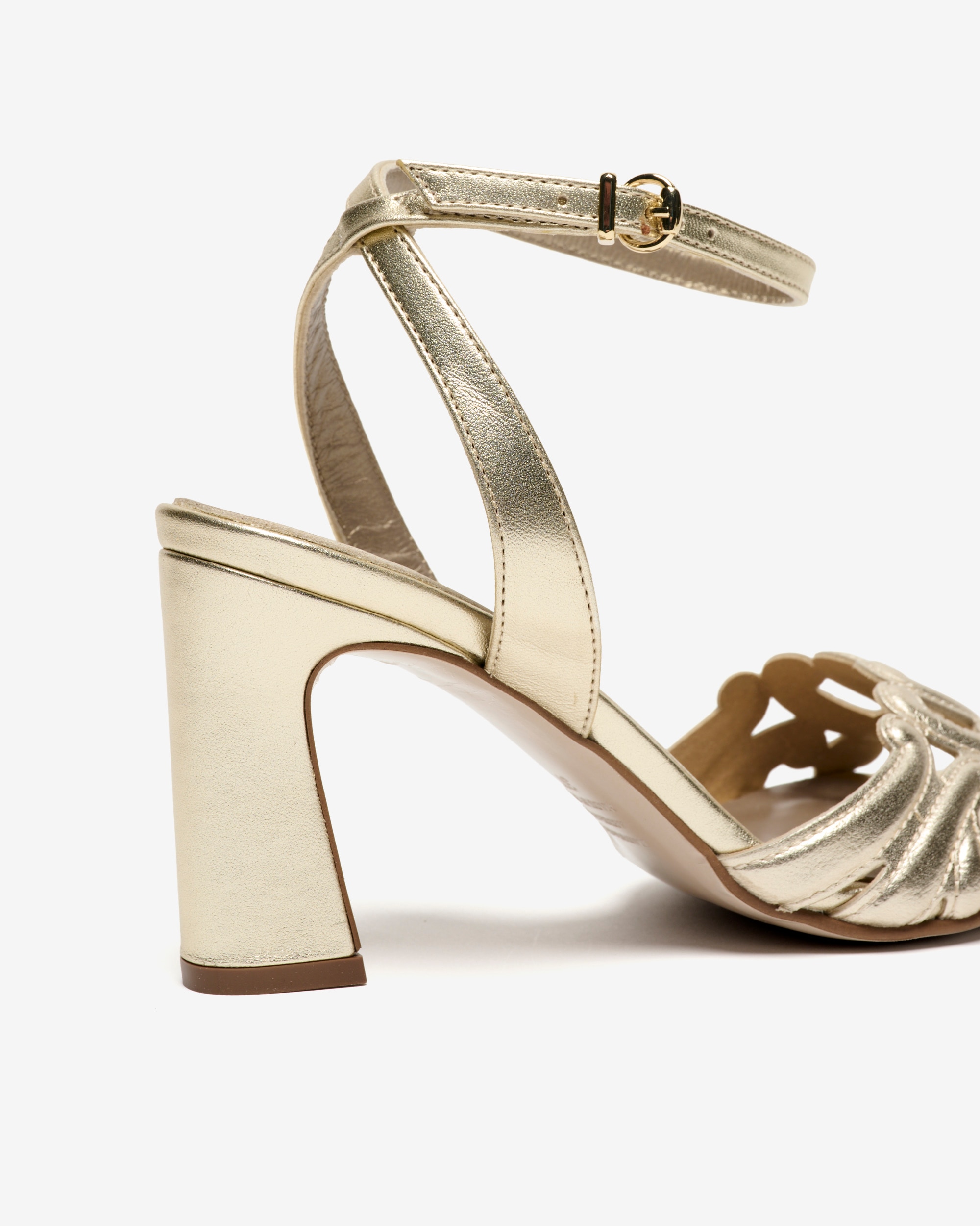 Sandalias de tacón de mujer con detalles ornamentales y pulsera - Pedro Miralles - Oro Oro-2