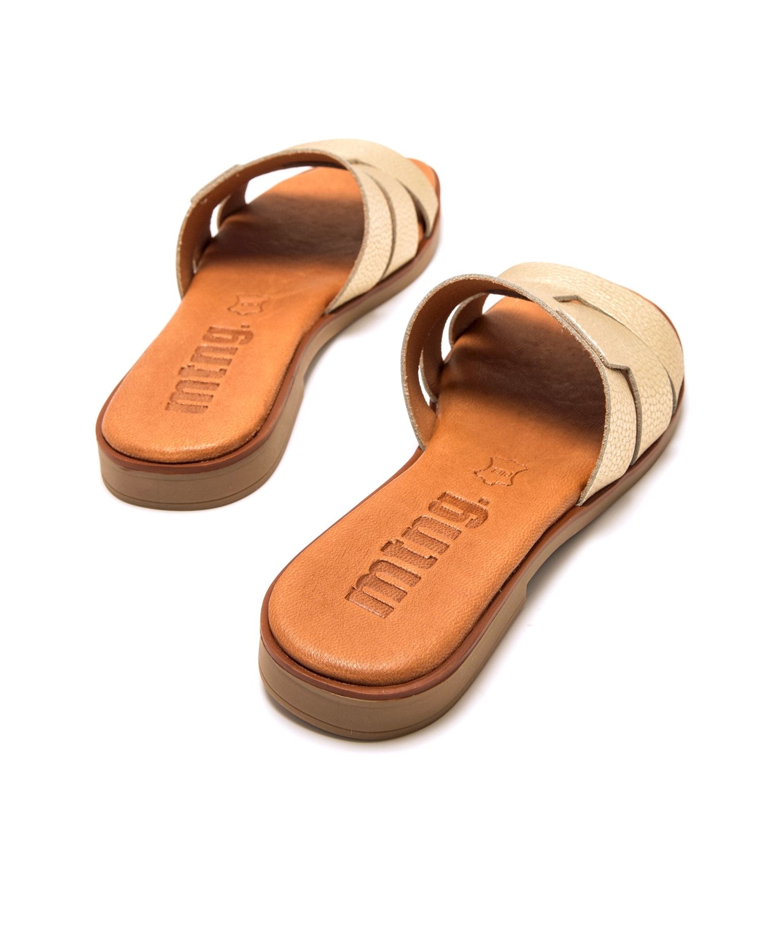 Mustang - Sandalias planas de mujer con pala ancha en piel.