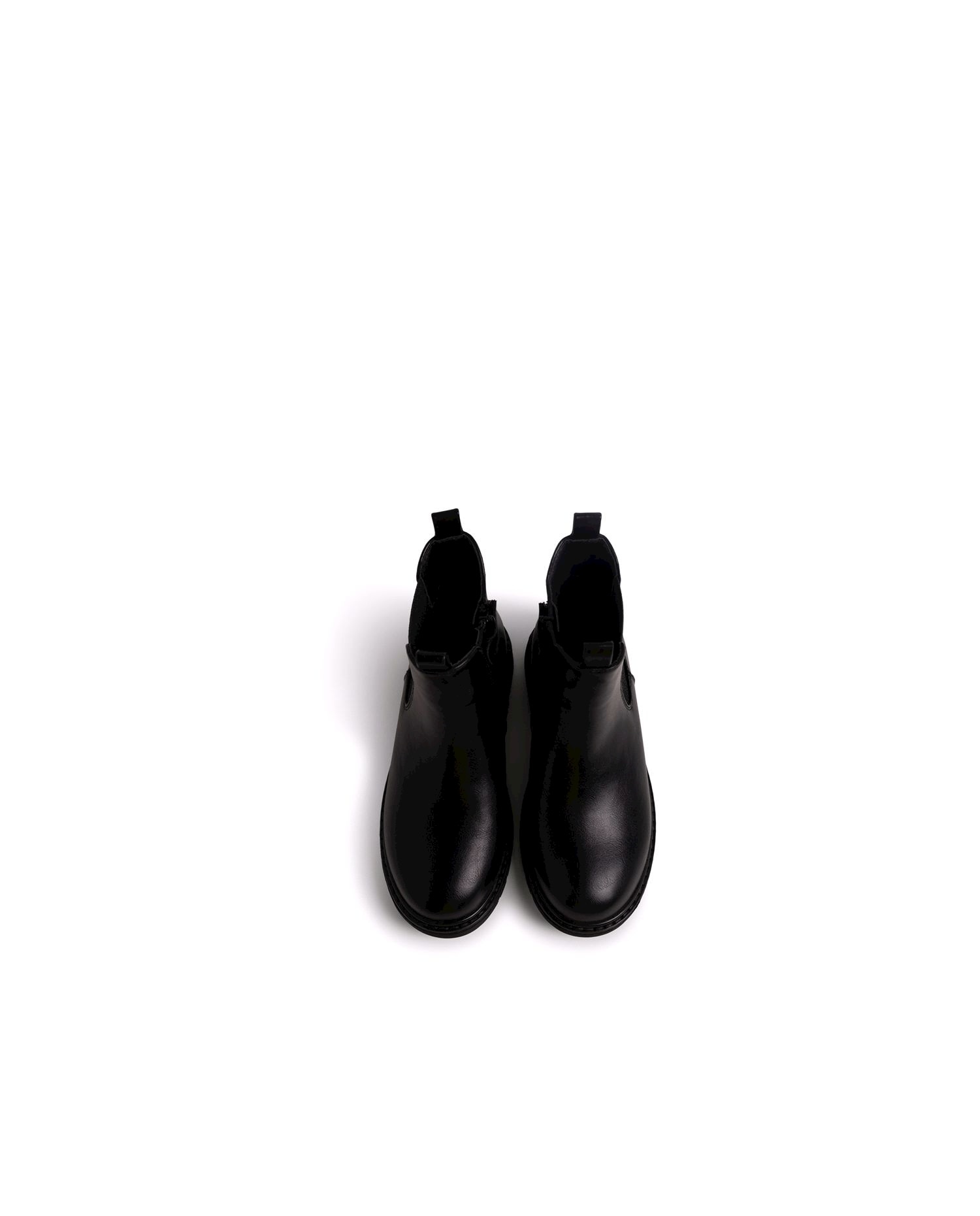 Imagen 2 de Botines tipo chelsea para niña modelo Martina de Mtng. - Mustang - Negro mate Negro mate