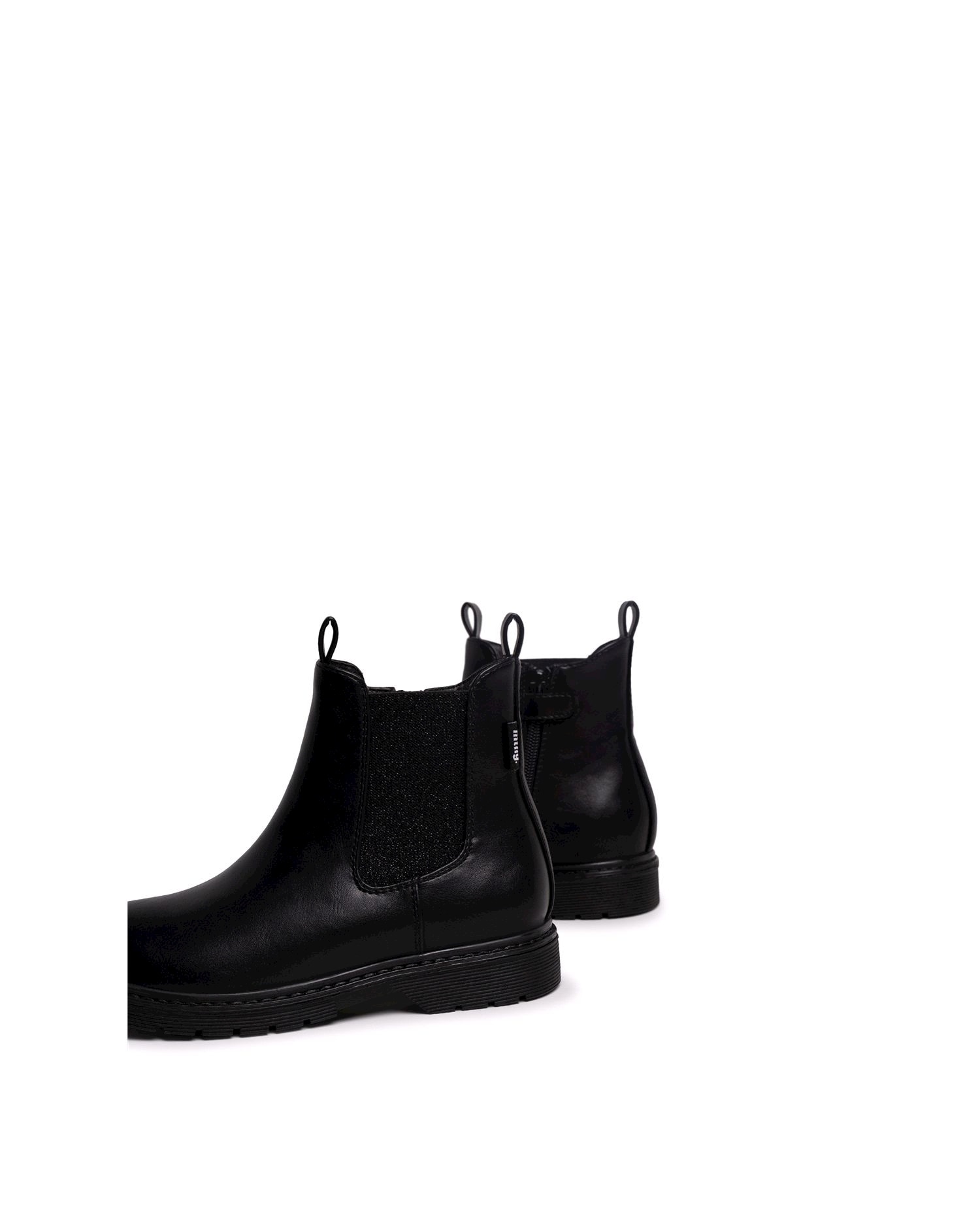 Imagen 4 de Botines tipo chelsea para niña modelo Martina de Mtng. - Mustang - Negro mate Negro mate