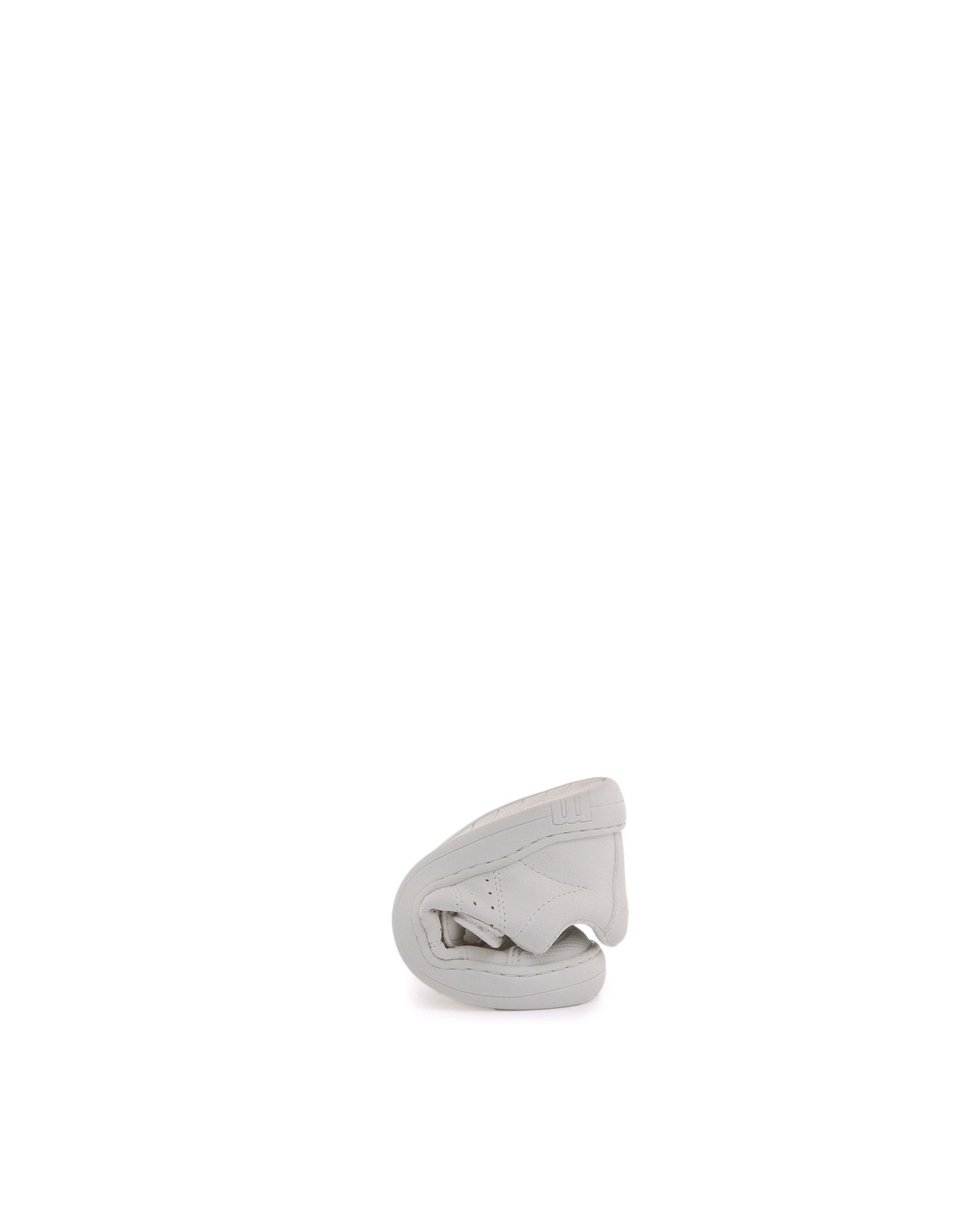 Zapatilla deportiva de niños estilo colegial con piso barefoot - Mustang - Blanco Blanco-3