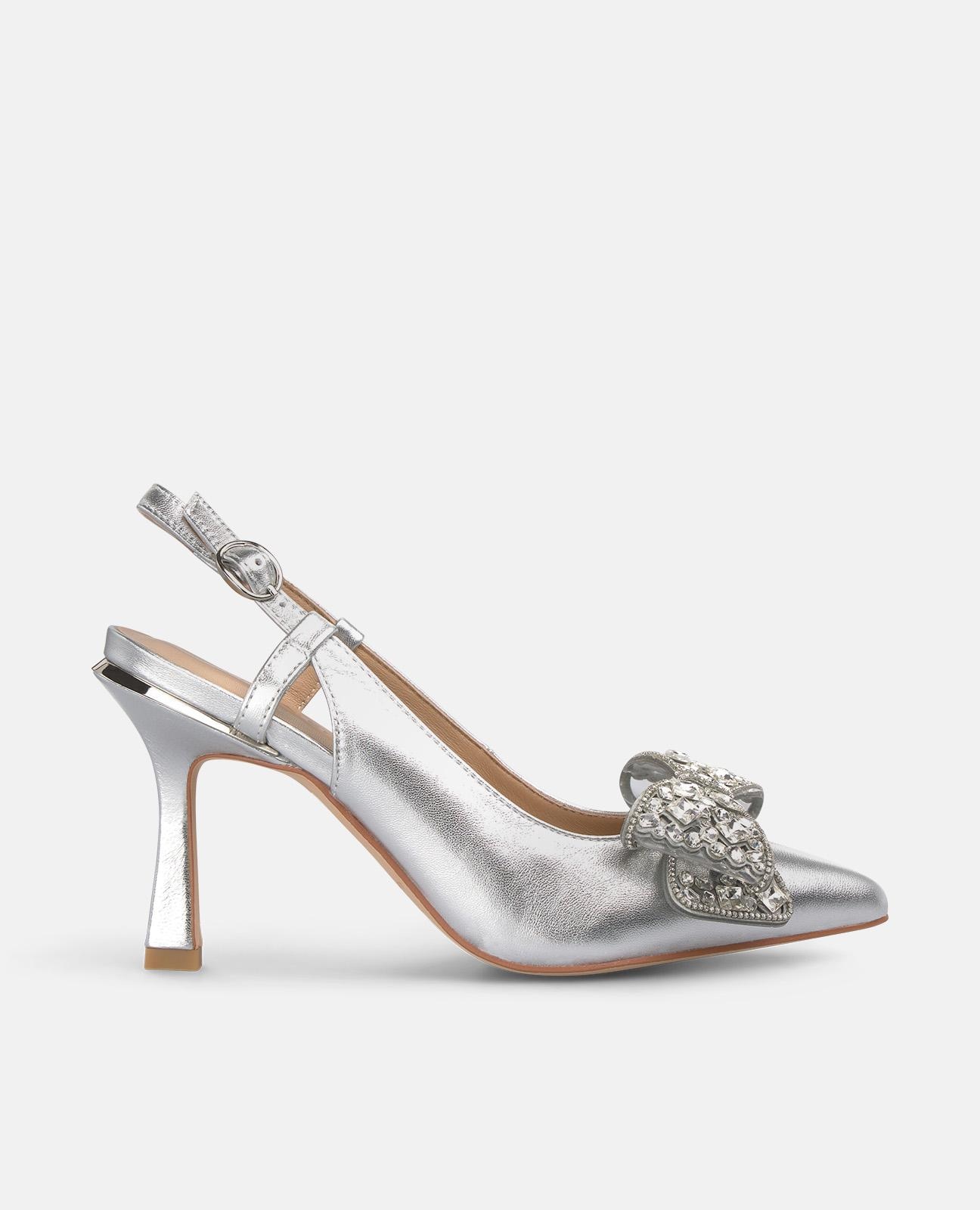Zapatos de salón de mujer destalonados con puntera afilada con lazo de pedrería metalizada - Alma en Pena - Plata Plata-1