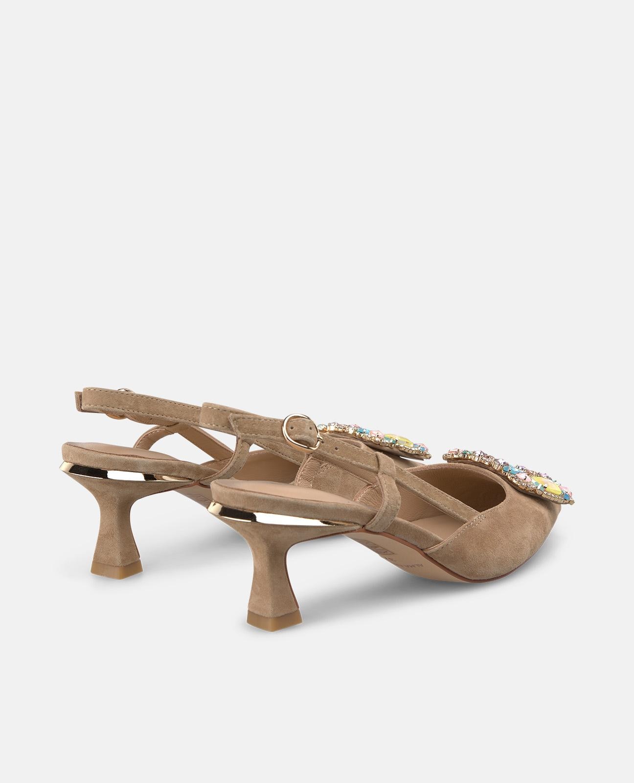 Zapatos de salón de mujer destalonados de piel con detalle joya - Alma en Pena - Arena Arena-3